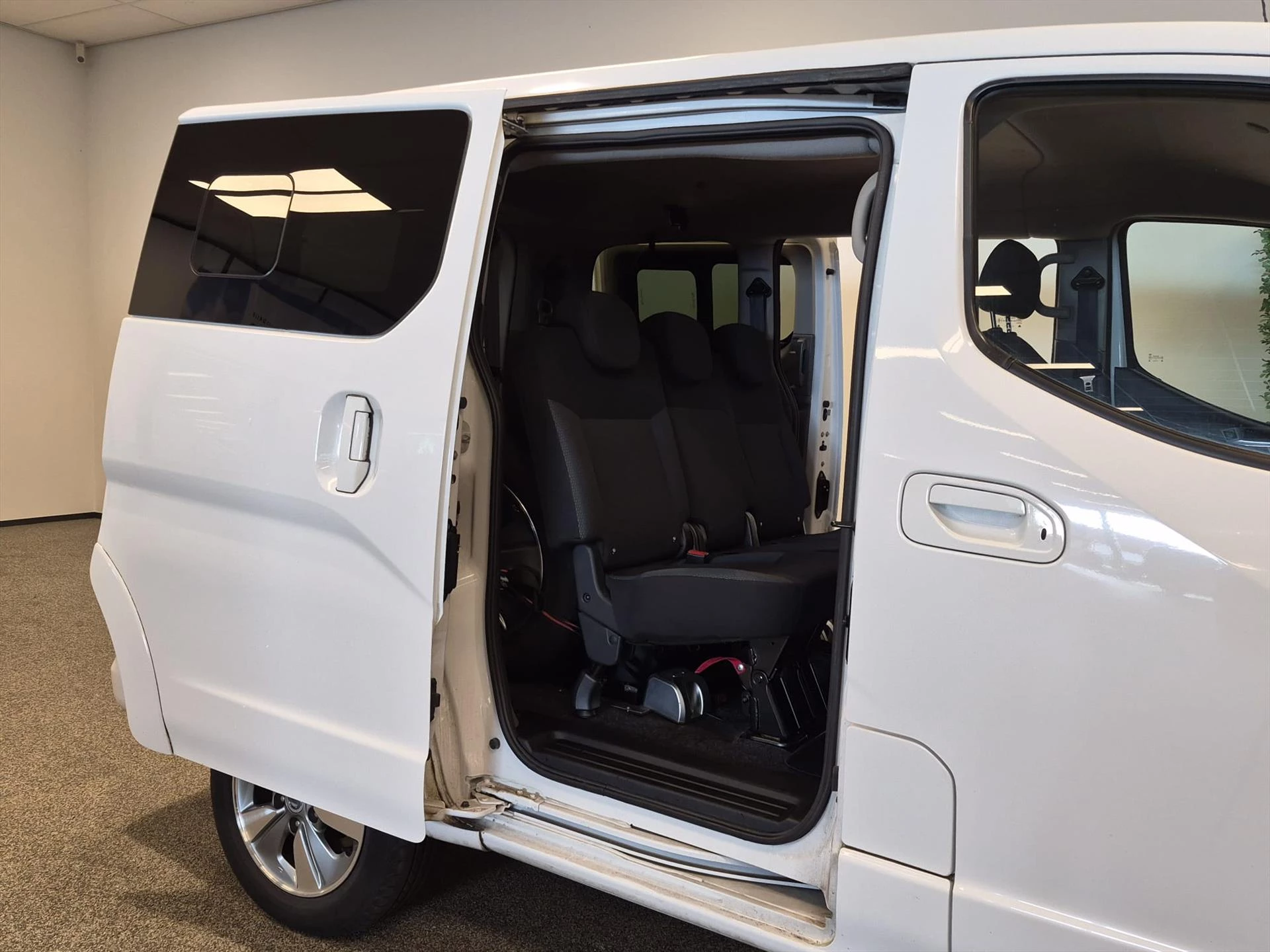 Hoofdafbeelding Nissan NV200