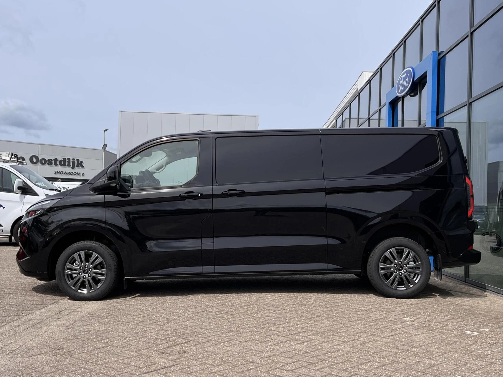 Hoofdafbeelding Ford E-Transit Custom