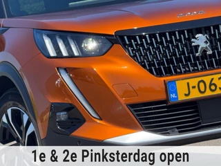 Peugeot 2008 1.2 PureTech GT-Line 130pk Automaat - Orange Fusion - Chique