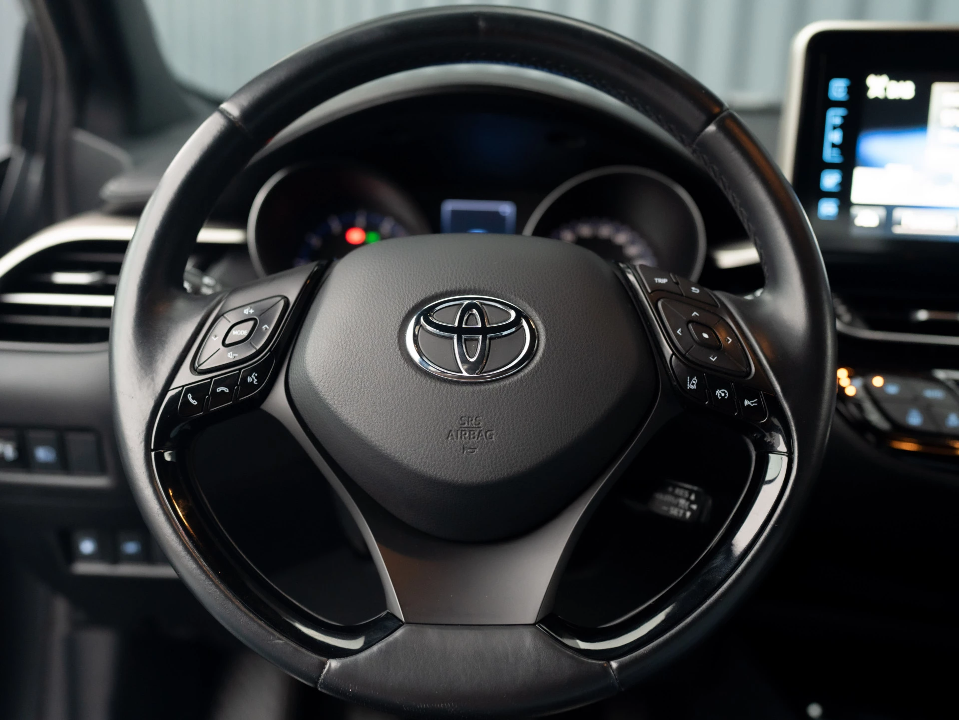 Hoofdafbeelding Toyota C-HR