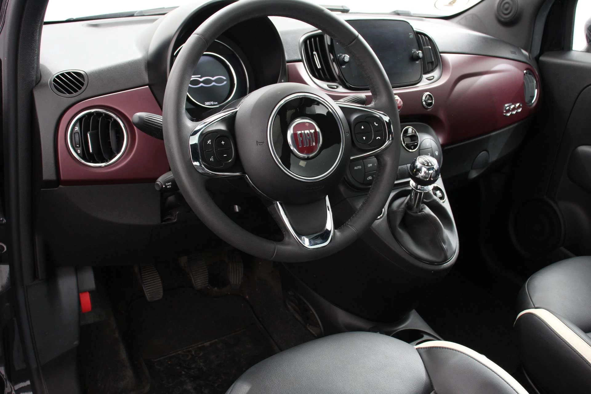 Hoofdafbeelding Fiat 500