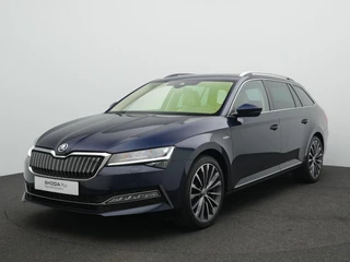 Skoda Superb iV Estate Laurin & Klement 1.4 TSI 218pk |  Matrix LED koplampen | Stoelventilatie | Stoel/stuurverwarming | Elektrisch verstelbare stoelen met geheugen | Leder | Adaptive Cruise | Canton | Elektrische achterklep |