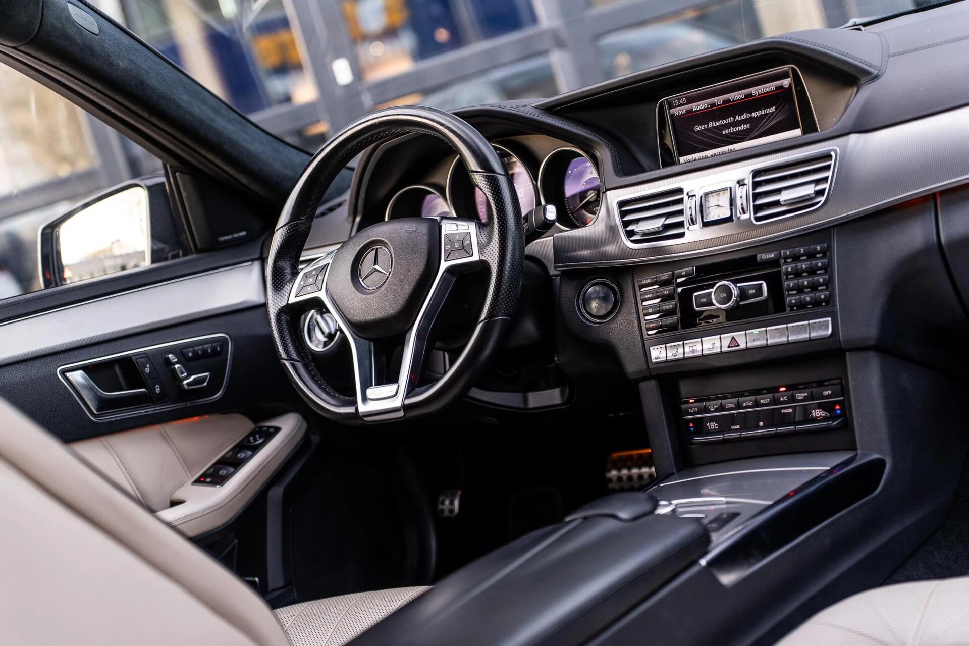 Hoofdafbeelding Mercedes-Benz E-Klasse