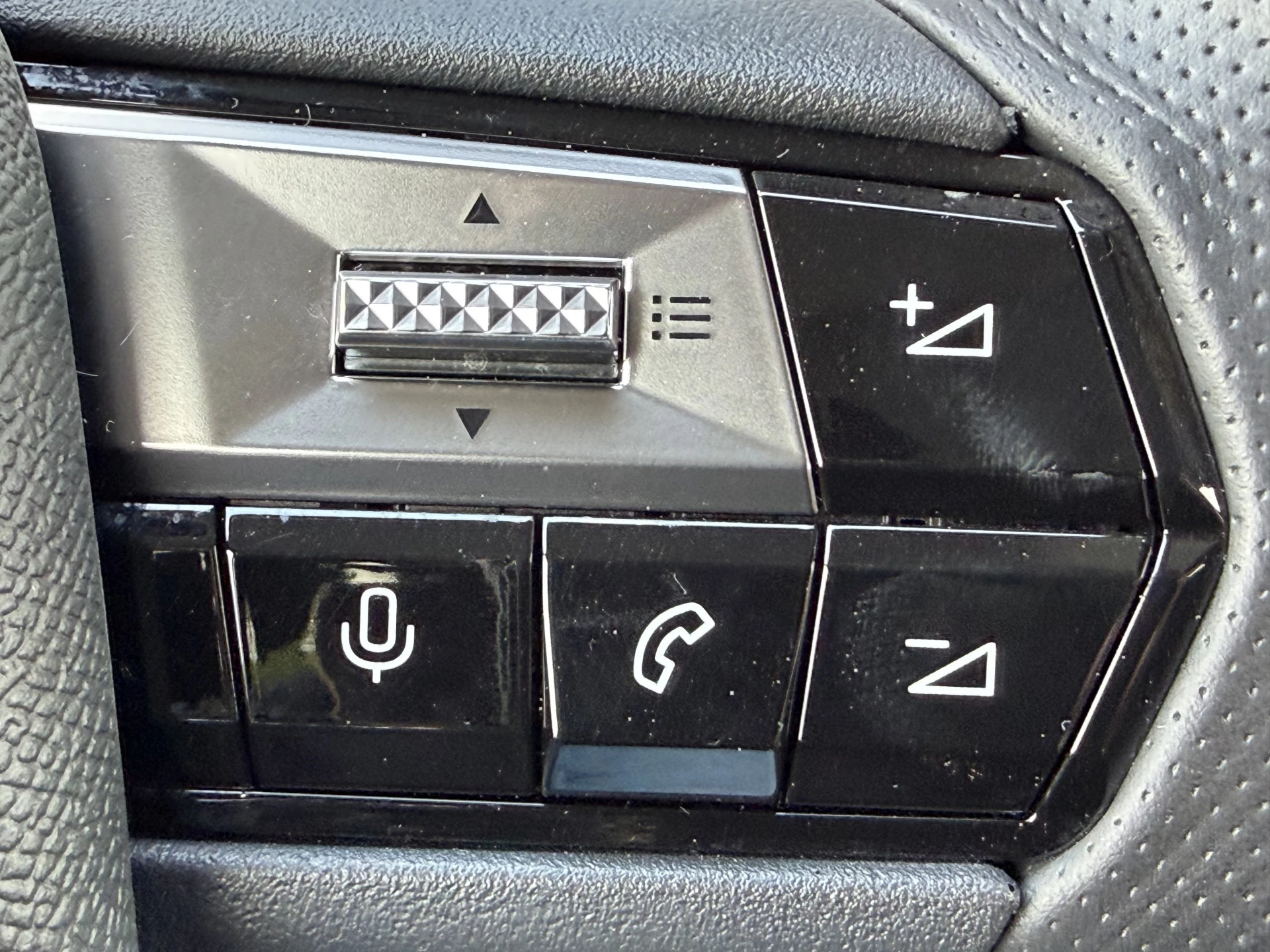 Hoofdafbeelding DS DS 4
