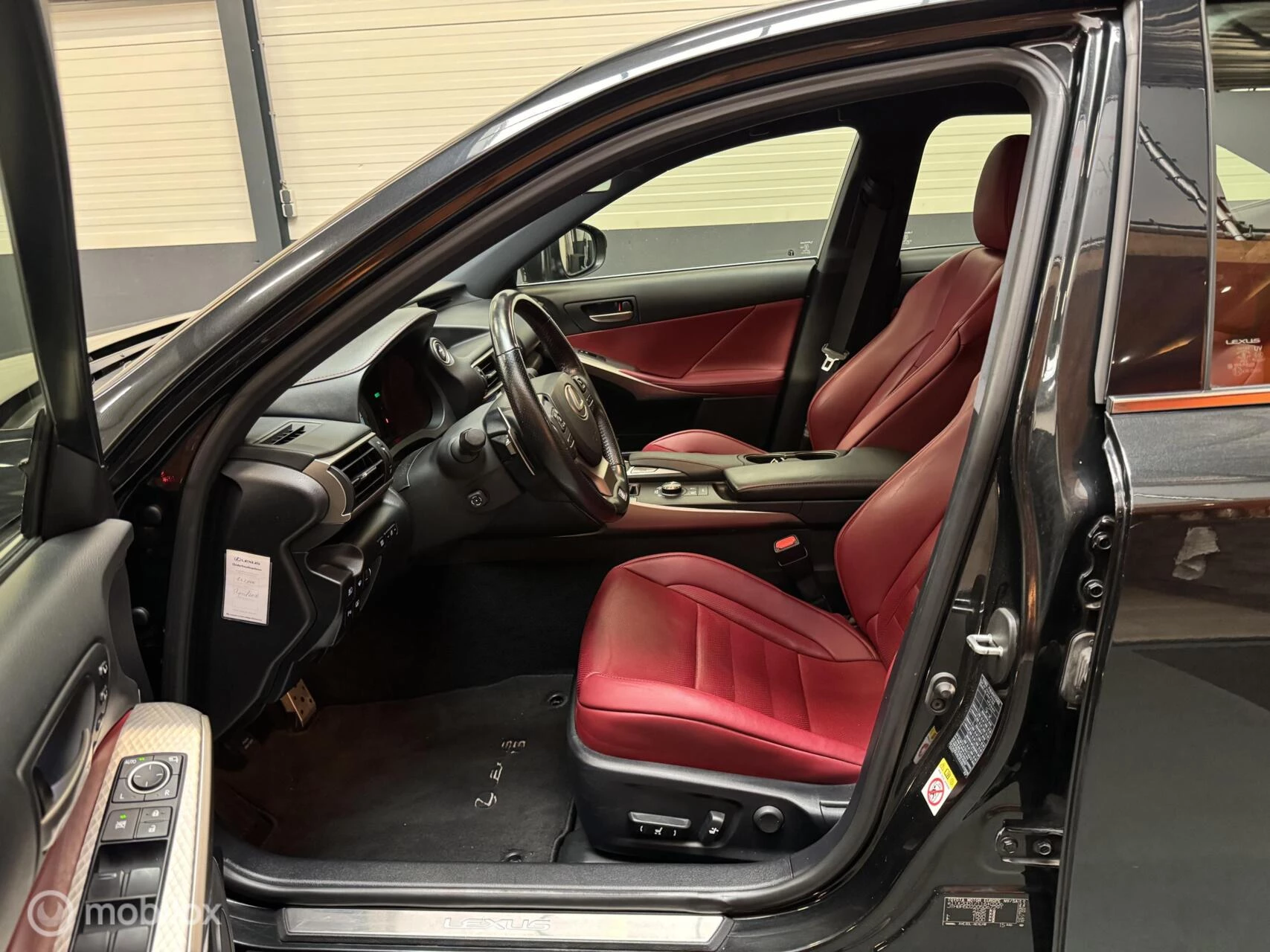 Hoofdafbeelding Lexus IS