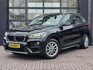 BMW X1 sDrive20i Centennial High Executive | Automaat | Navi | Stoelverwarming | HUD | Parkeersensoren | Leder |