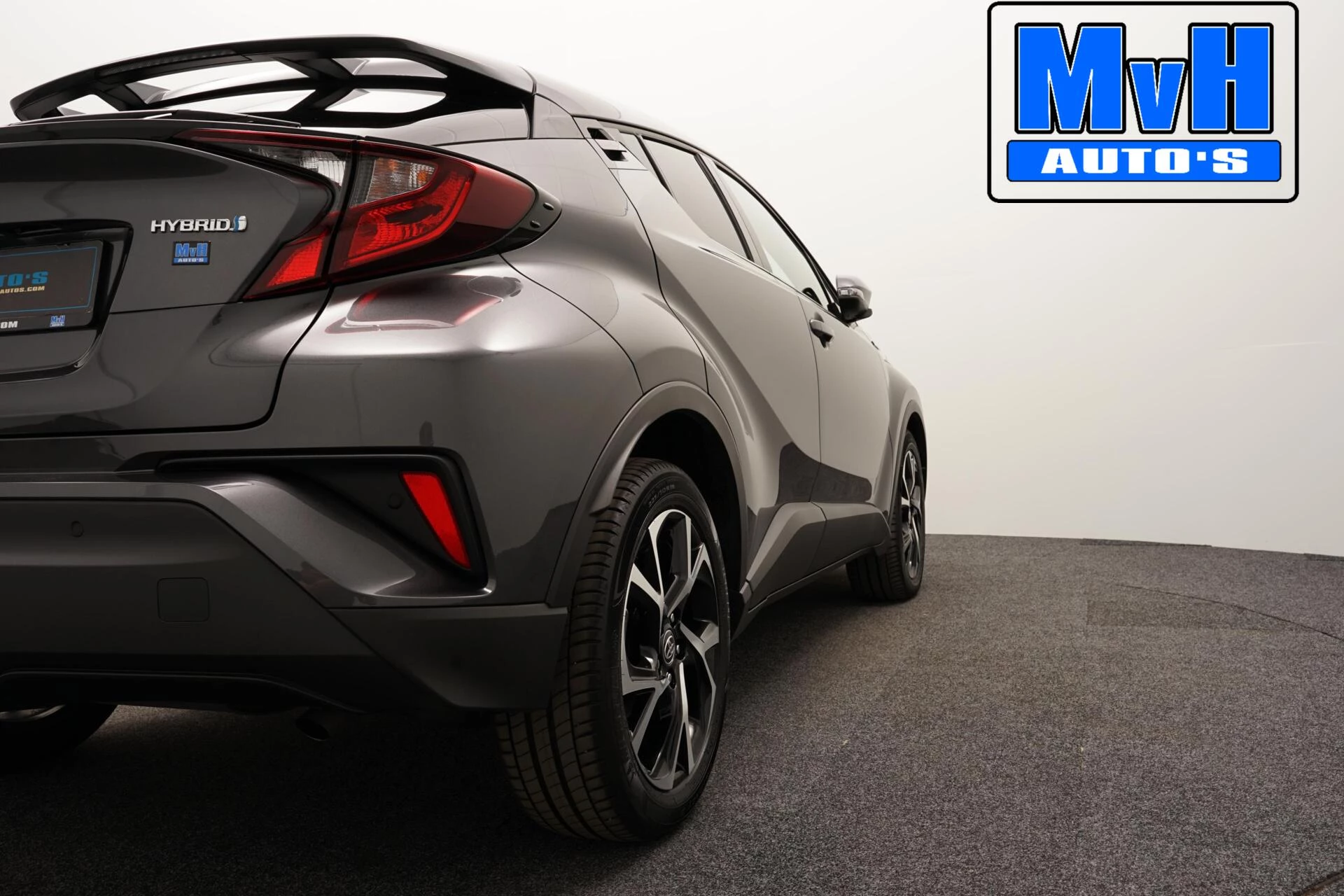 Hoofdafbeelding Toyota C-HR