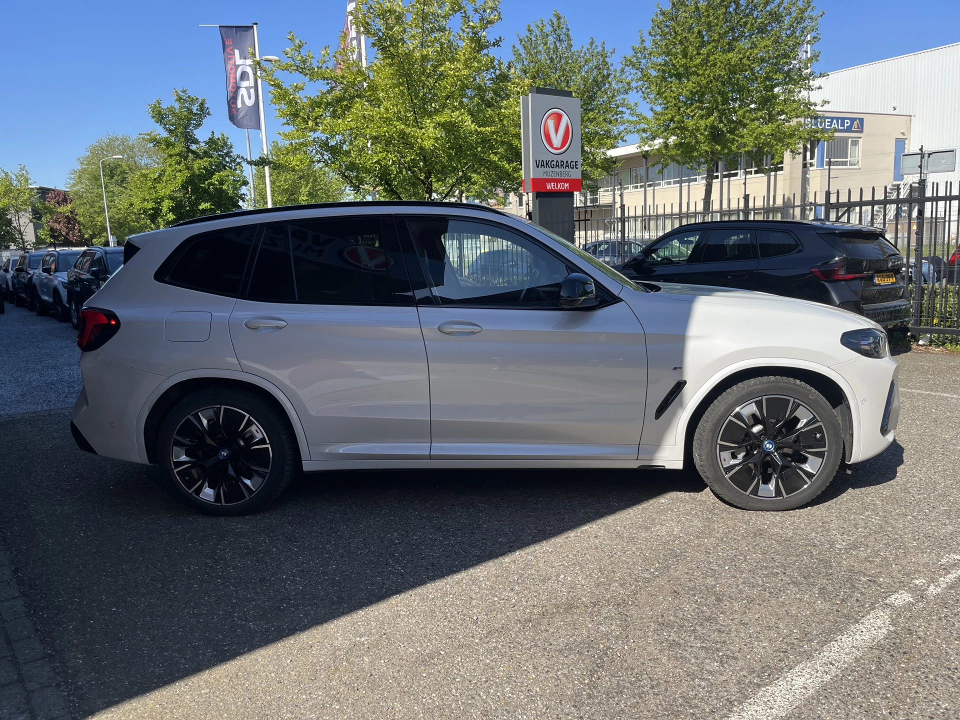 Hoofdafbeelding BMW iX3