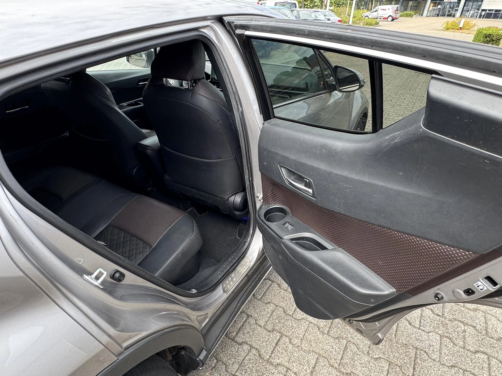 Hoofdafbeelding Toyota C-HR