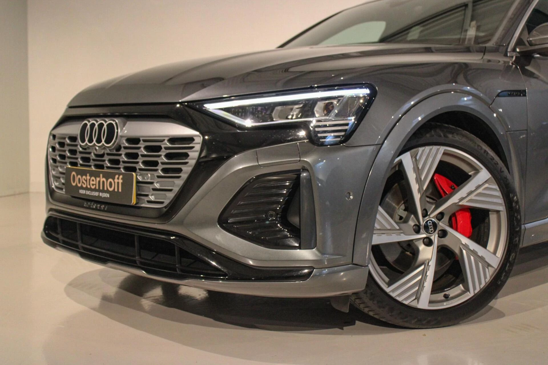 Hoofdafbeelding Audi Q8 e-tron