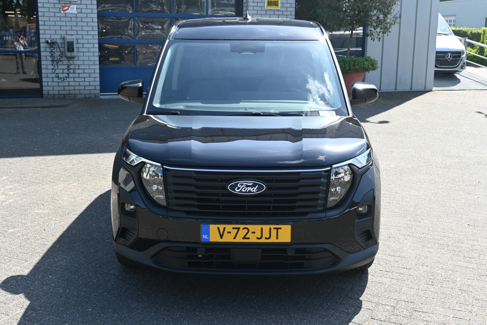 Hoofdafbeelding Ford Transit Courier