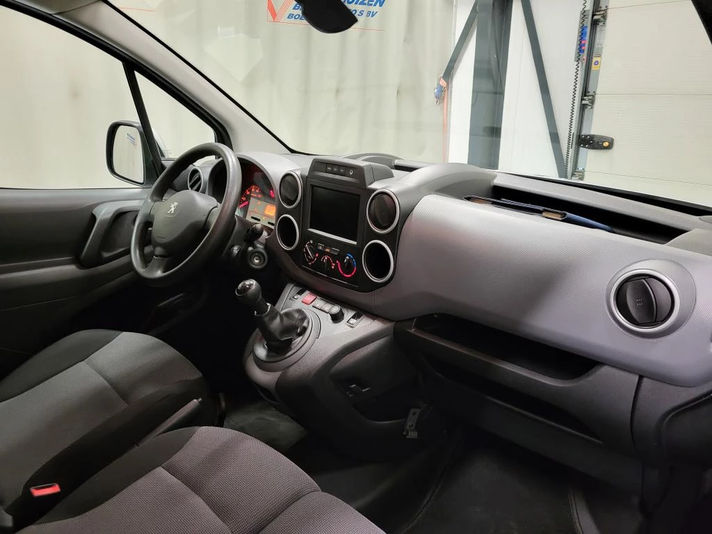 Hoofdafbeelding Peugeot Partner