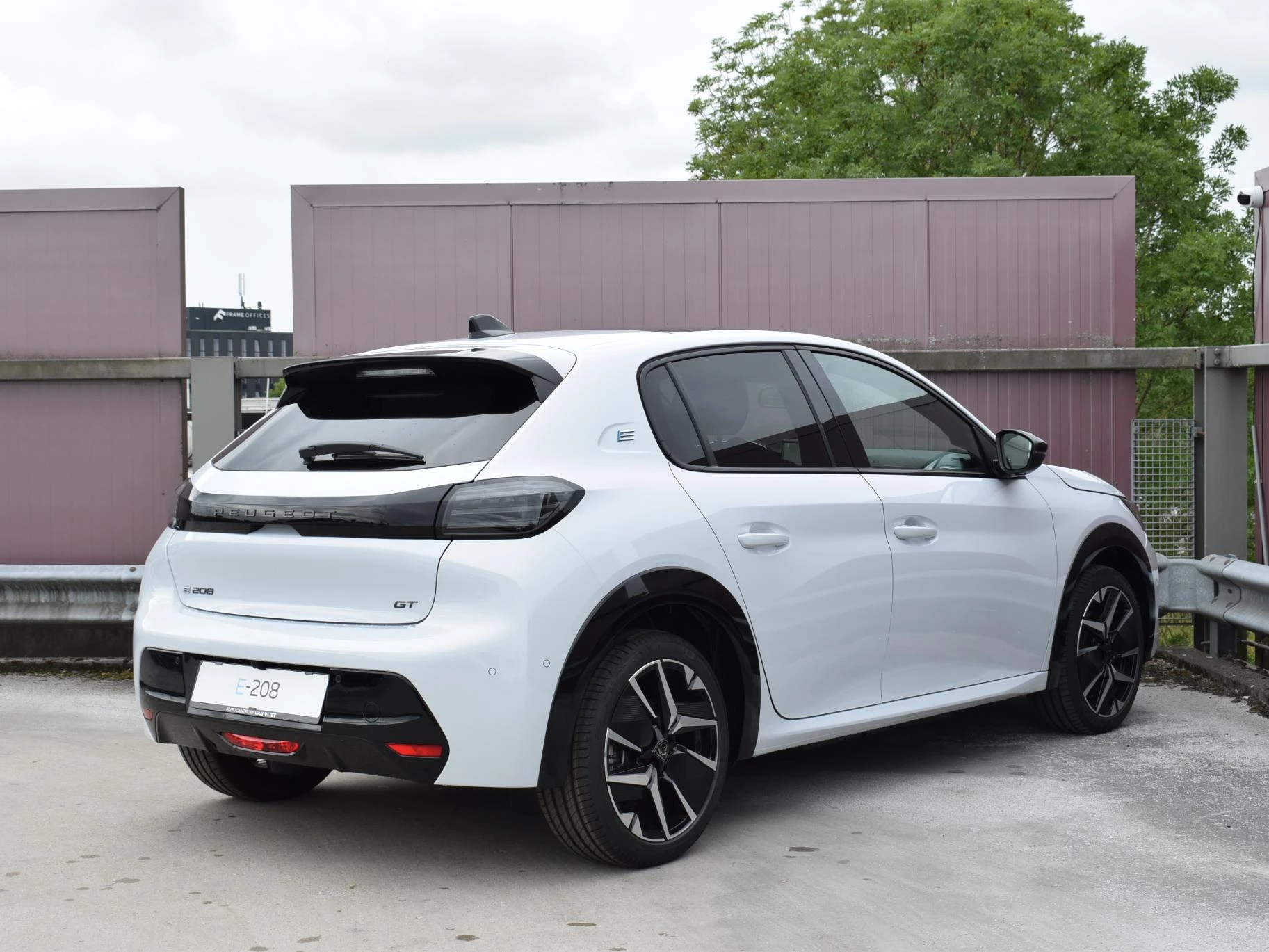 Hoofdafbeelding Peugeot e-208