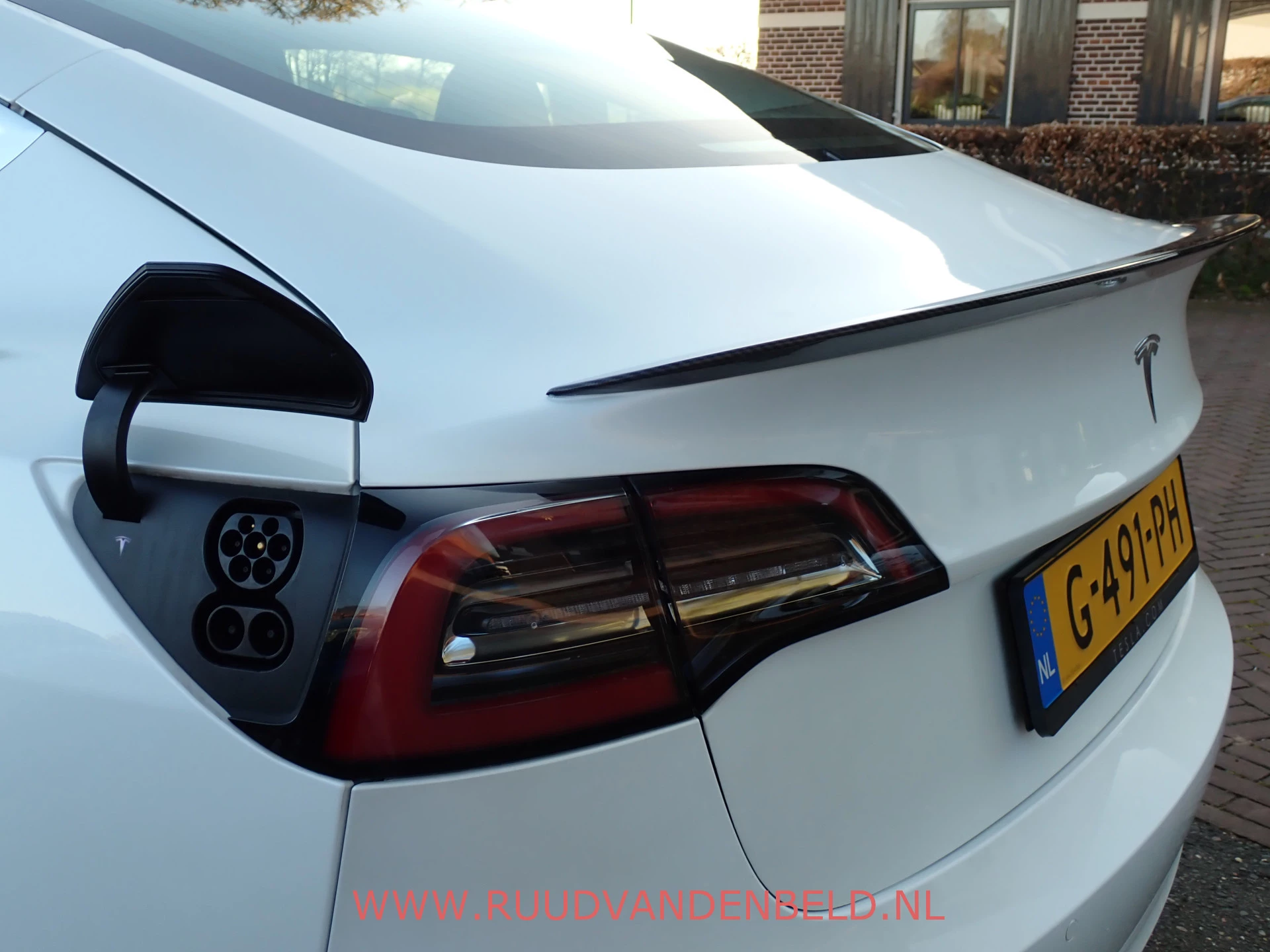 Hoofdafbeelding Tesla Model 3