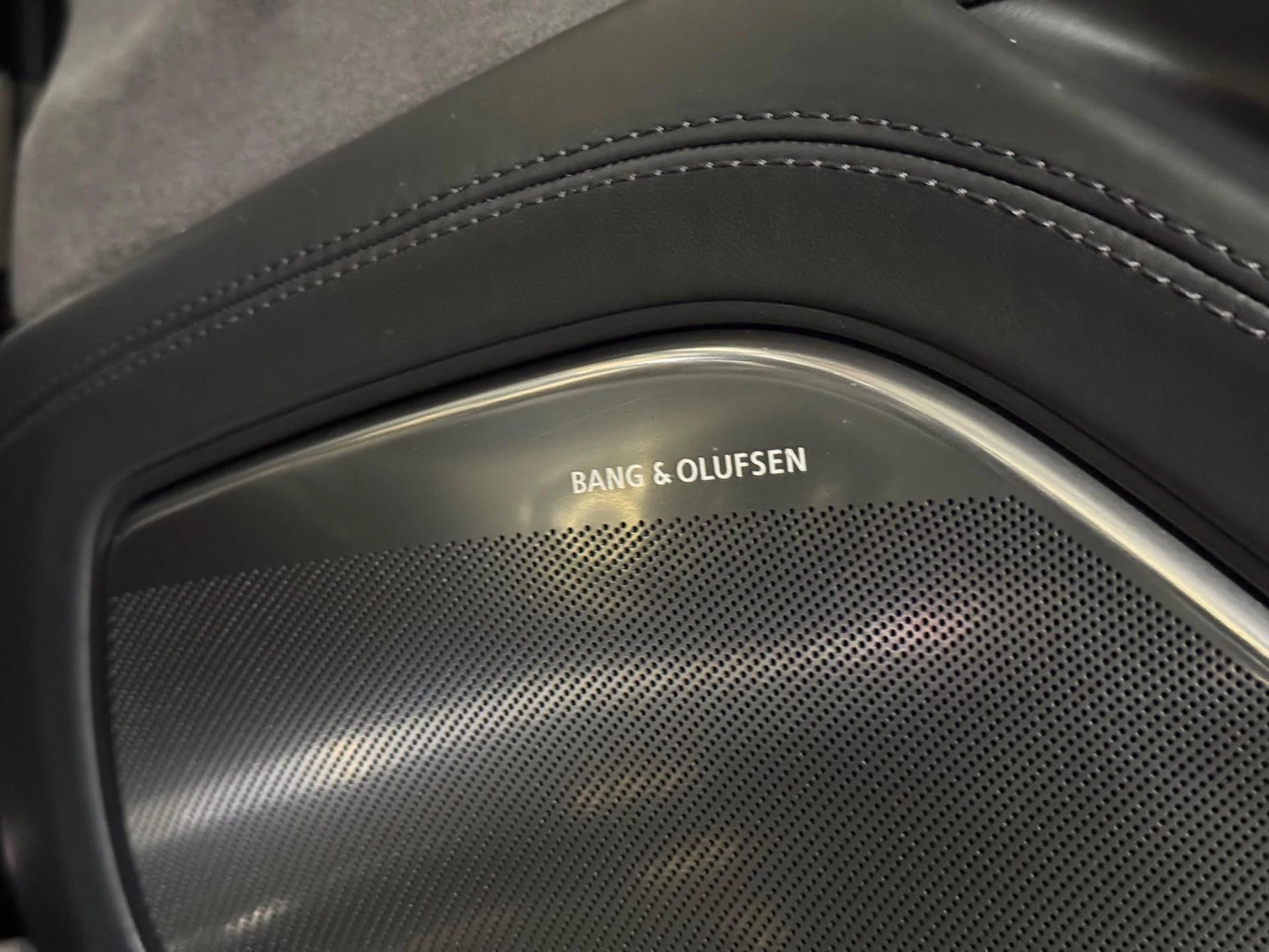 Hoofdafbeelding Audi S8