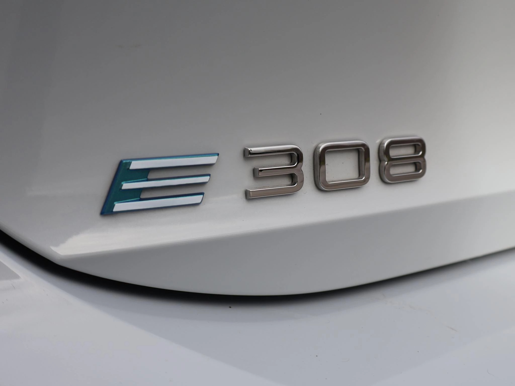 Hoofdafbeelding Peugeot e-308