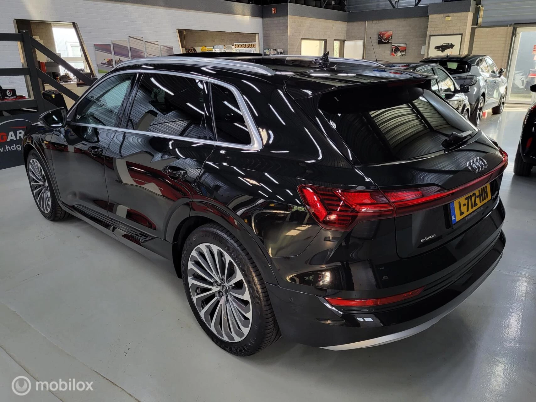 Hoofdafbeelding Audi e-tron