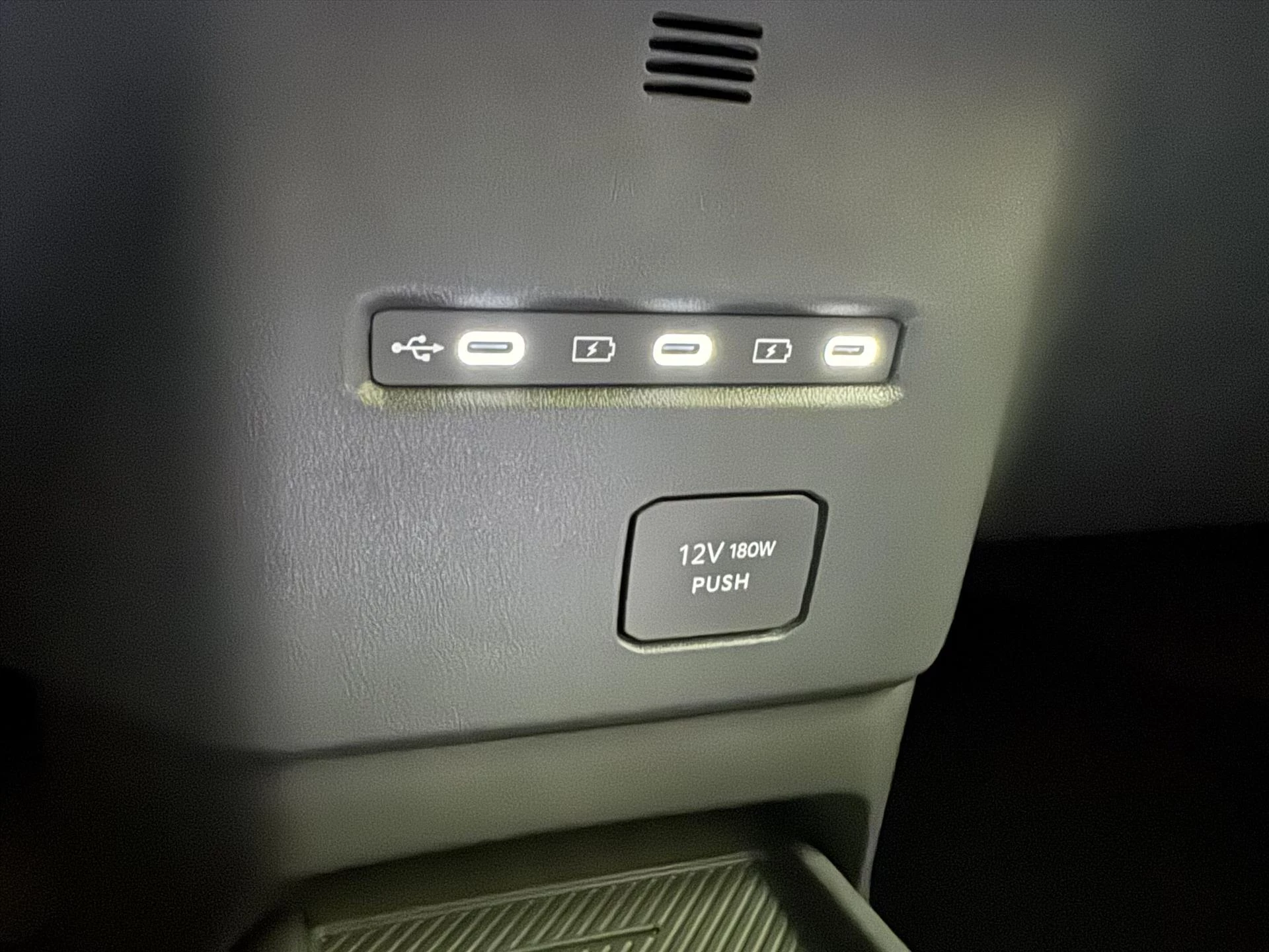 Hoofdafbeelding Kia Ev2