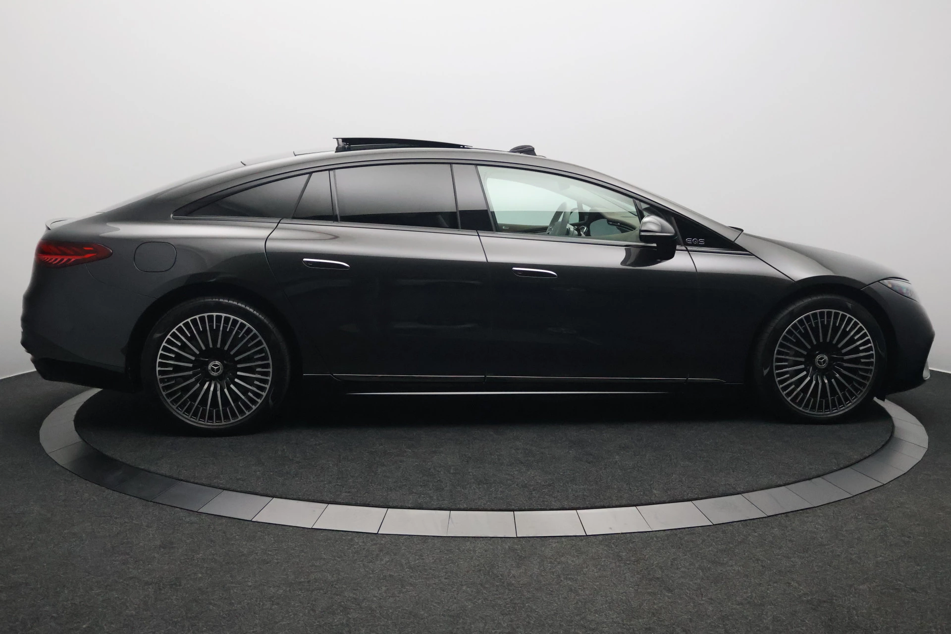 Hoofdafbeelding Mercedes-Benz EQS