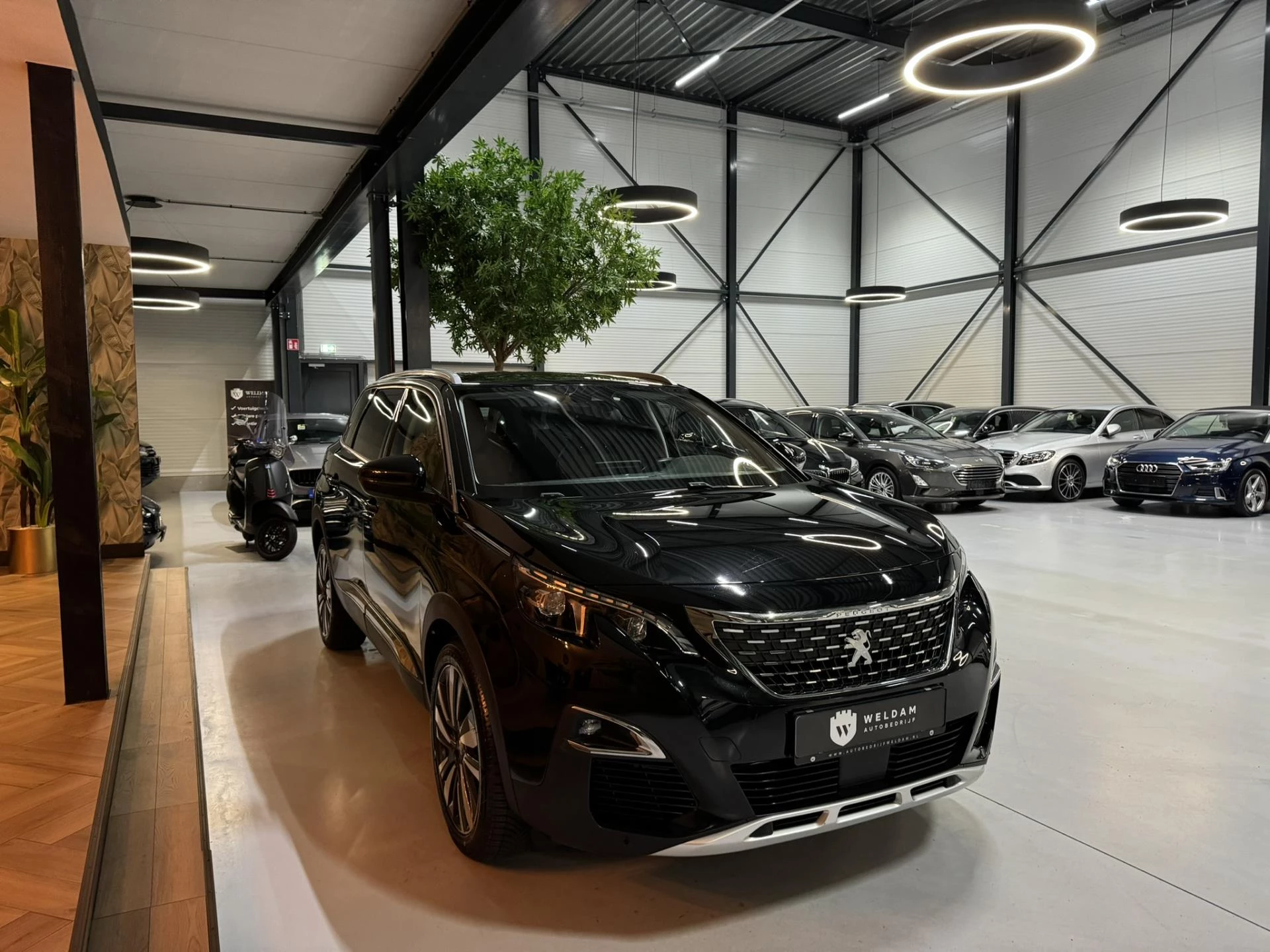 Hoofdafbeelding Peugeot 5008