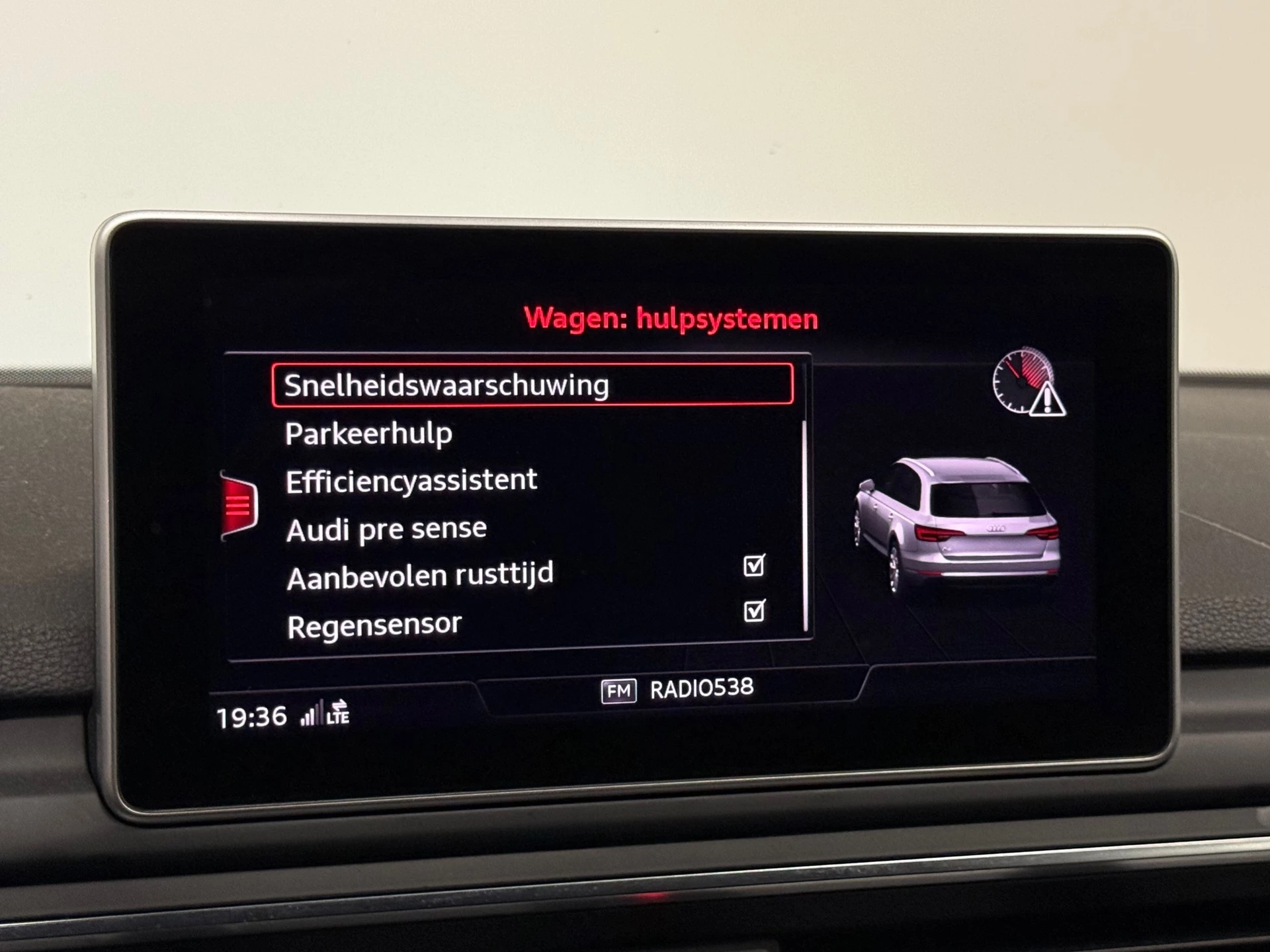 Hoofdafbeelding Audi A4