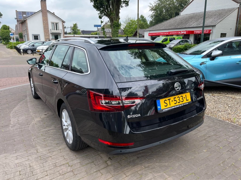Hoofdafbeelding Škoda Superb