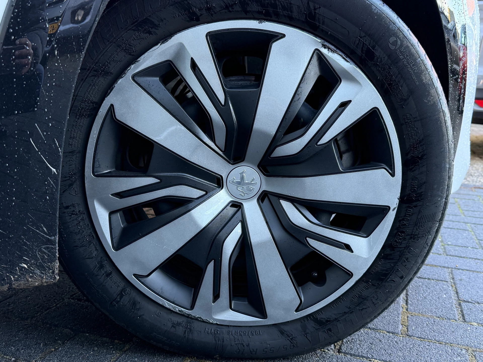 Hoofdafbeelding Peugeot e-208