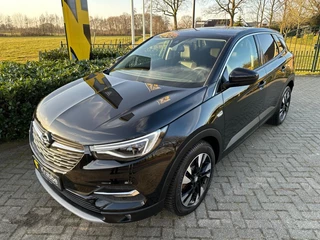 Hoofdafbeelding Opel Grandland X Opel Grandland X 1.6 Turbo Innovation Led / Keyless / Camera