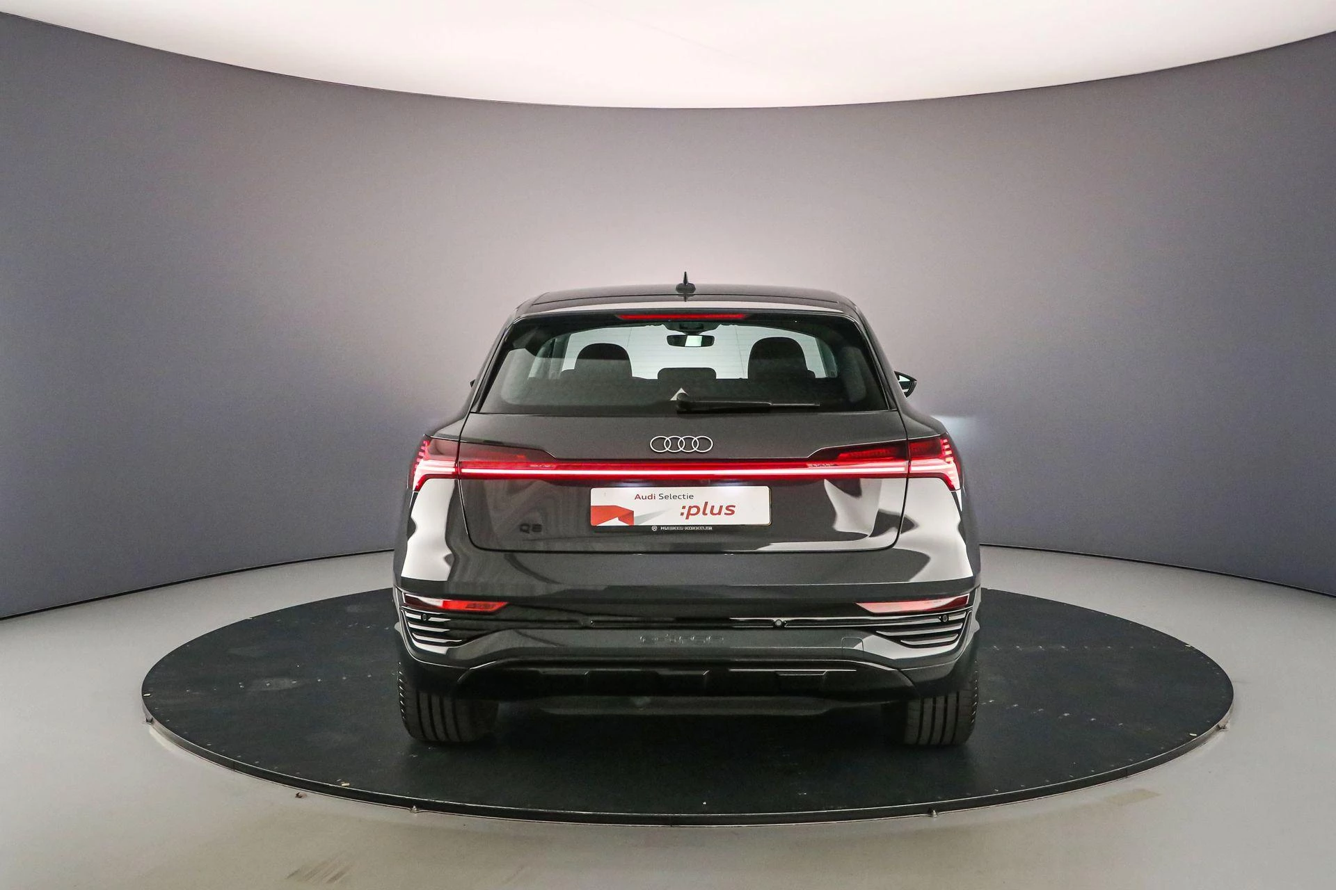 Hoofdafbeelding Audi Q8 e-tron