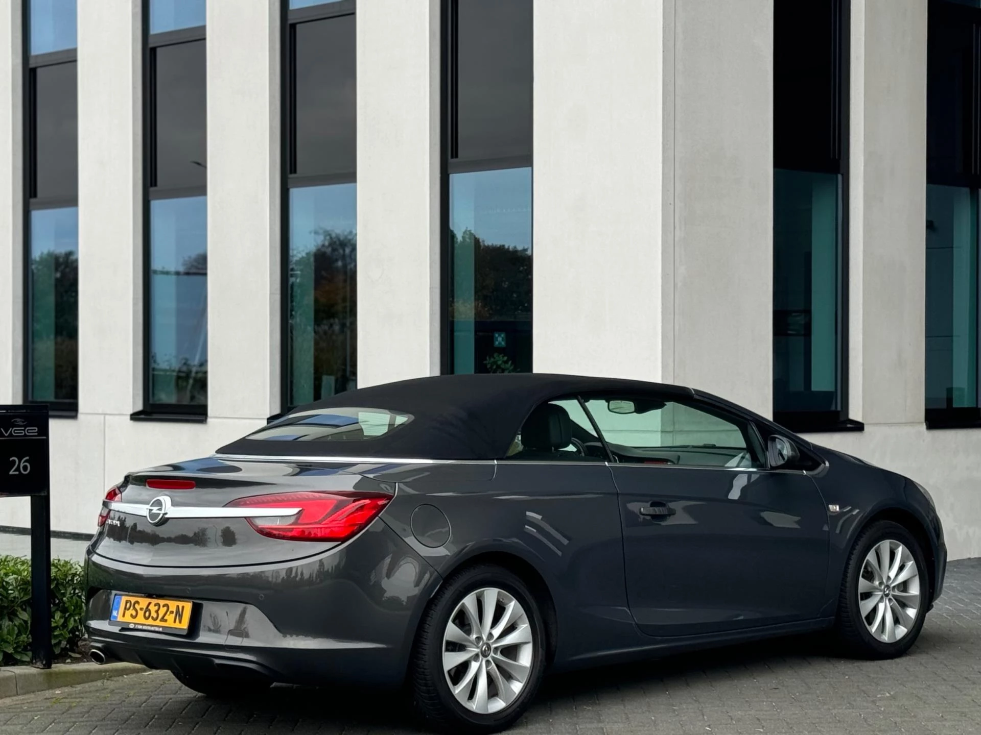 Hoofdafbeelding Opel Cascada