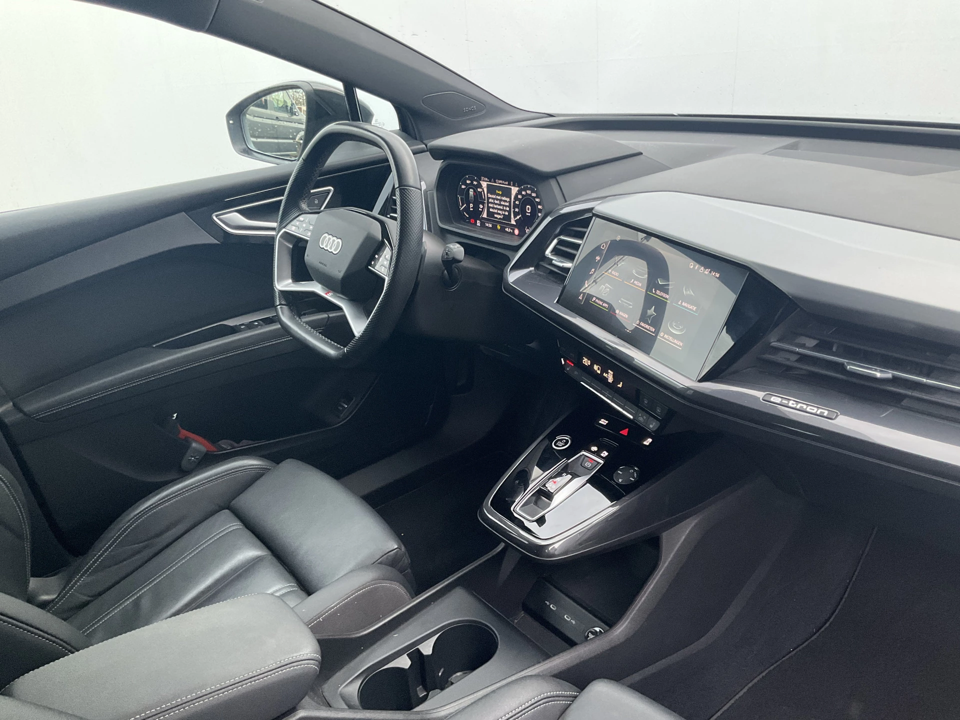 Hoofdafbeelding Audi Q4 e-tron