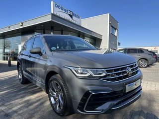 Volkswagen Tiguan 1.4 TSI eHybrid R-Line Business Pano-Dak | Trekhaak | IQ. Light | Camera | Adapt. Cruise