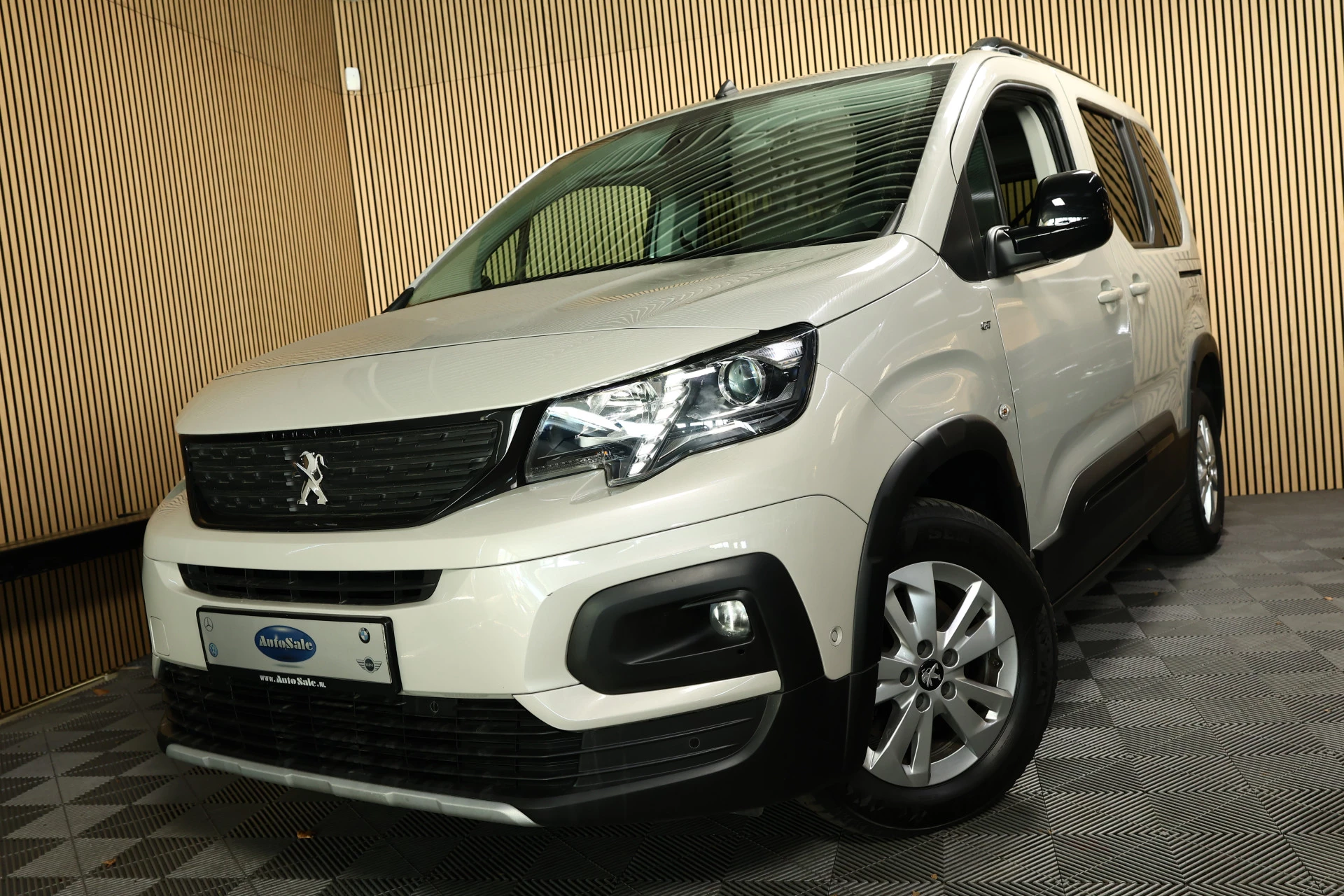 Hoofdafbeelding Peugeot Rifter