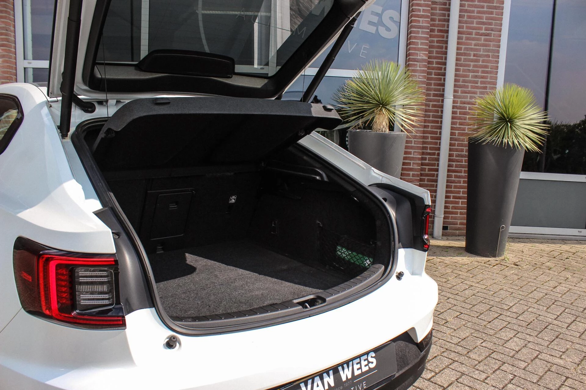 Hoofdafbeelding Polestar 2