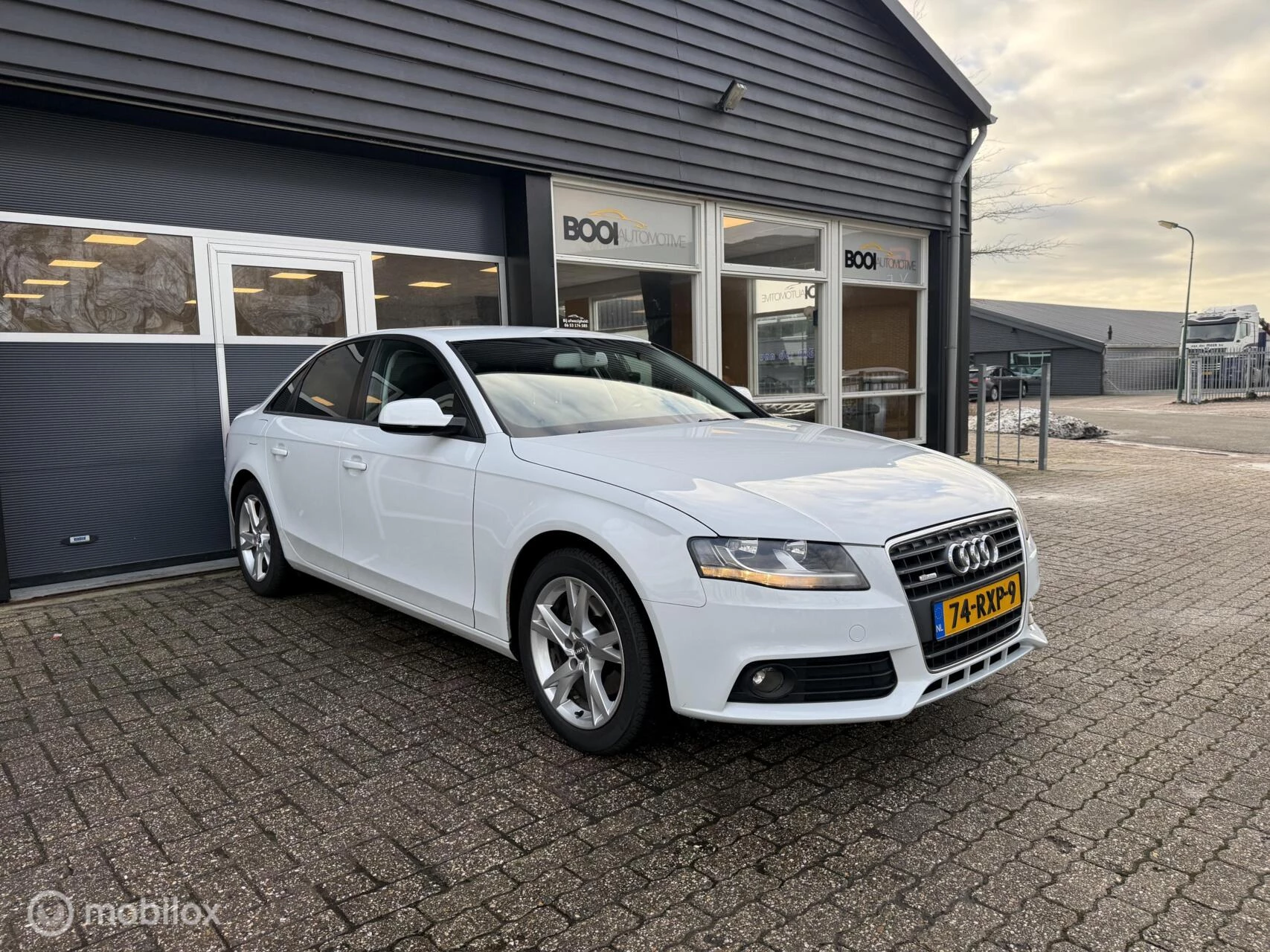 Hoofdafbeelding Audi A4