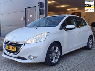 Peugeot 208 1.6 e-HDi Blue Lease / P.SENSOREN / NAVI / BLUET. / CRUISE EN CLIMATE / LM-VELGEN '16 / ISOFIX / ARMSTEUN / DISTR. VV!