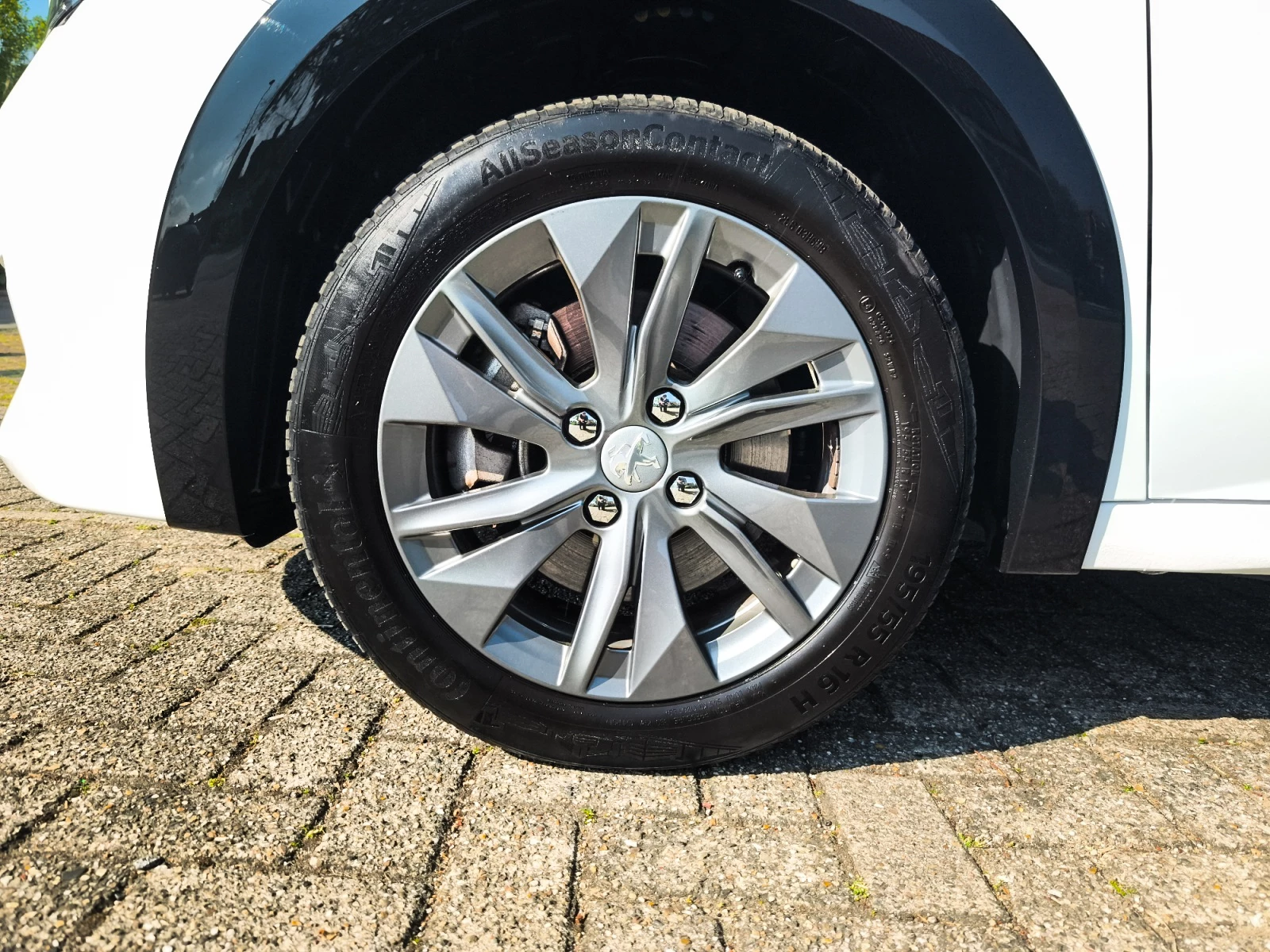 Hoofdafbeelding Peugeot e-208