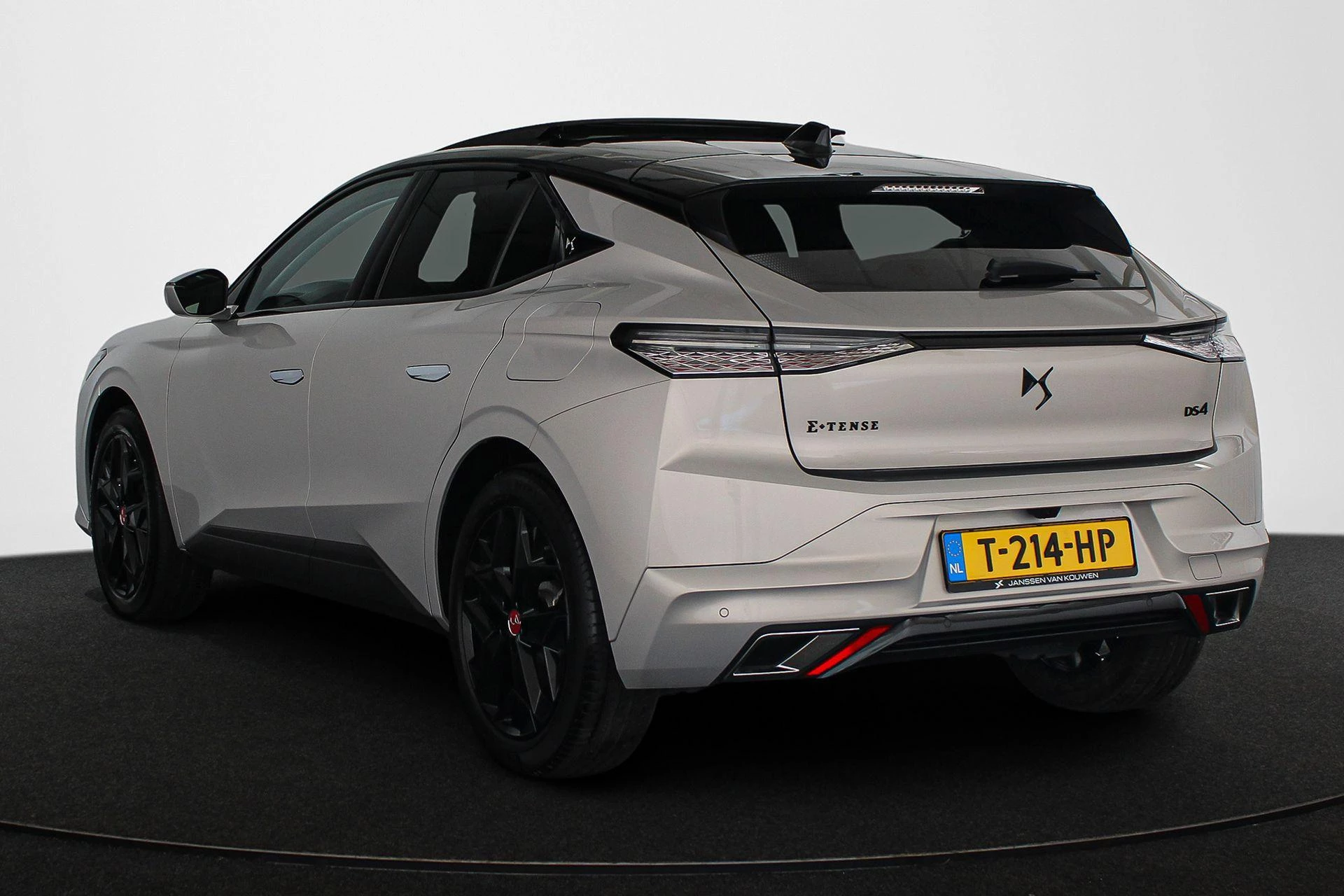 Hoofdafbeelding DS DS 4