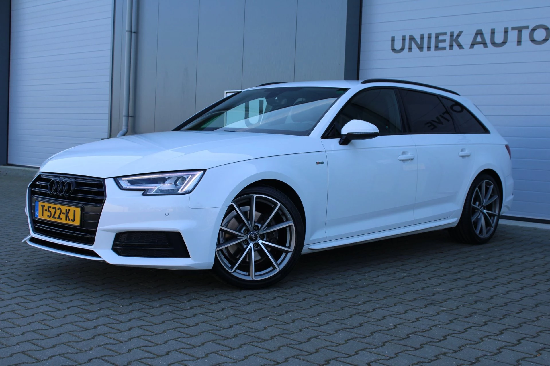 Hoofdafbeelding Audi A4