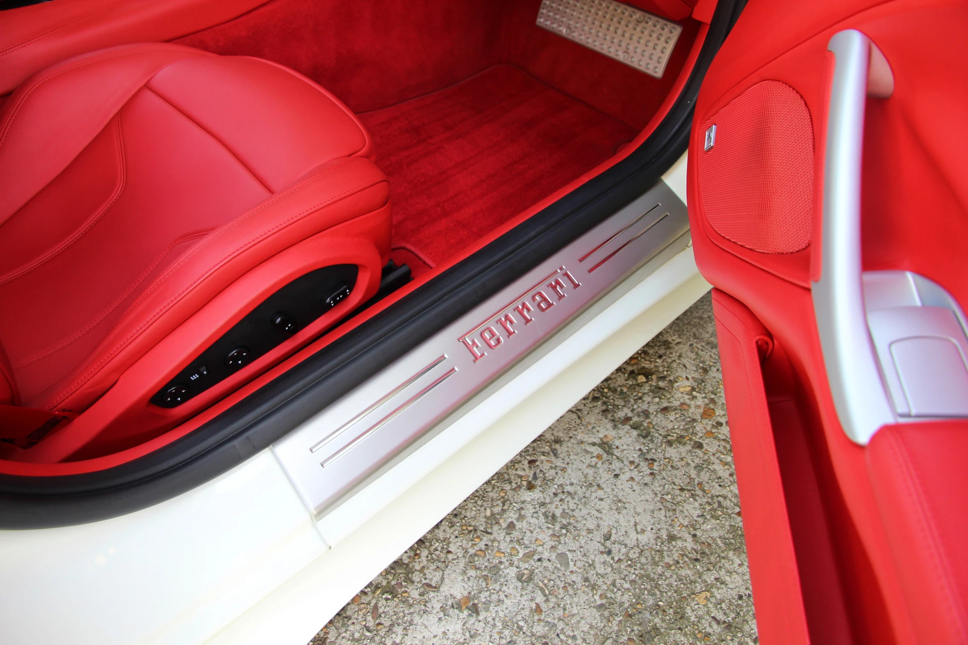 Hoofdafbeelding Ferrari F12