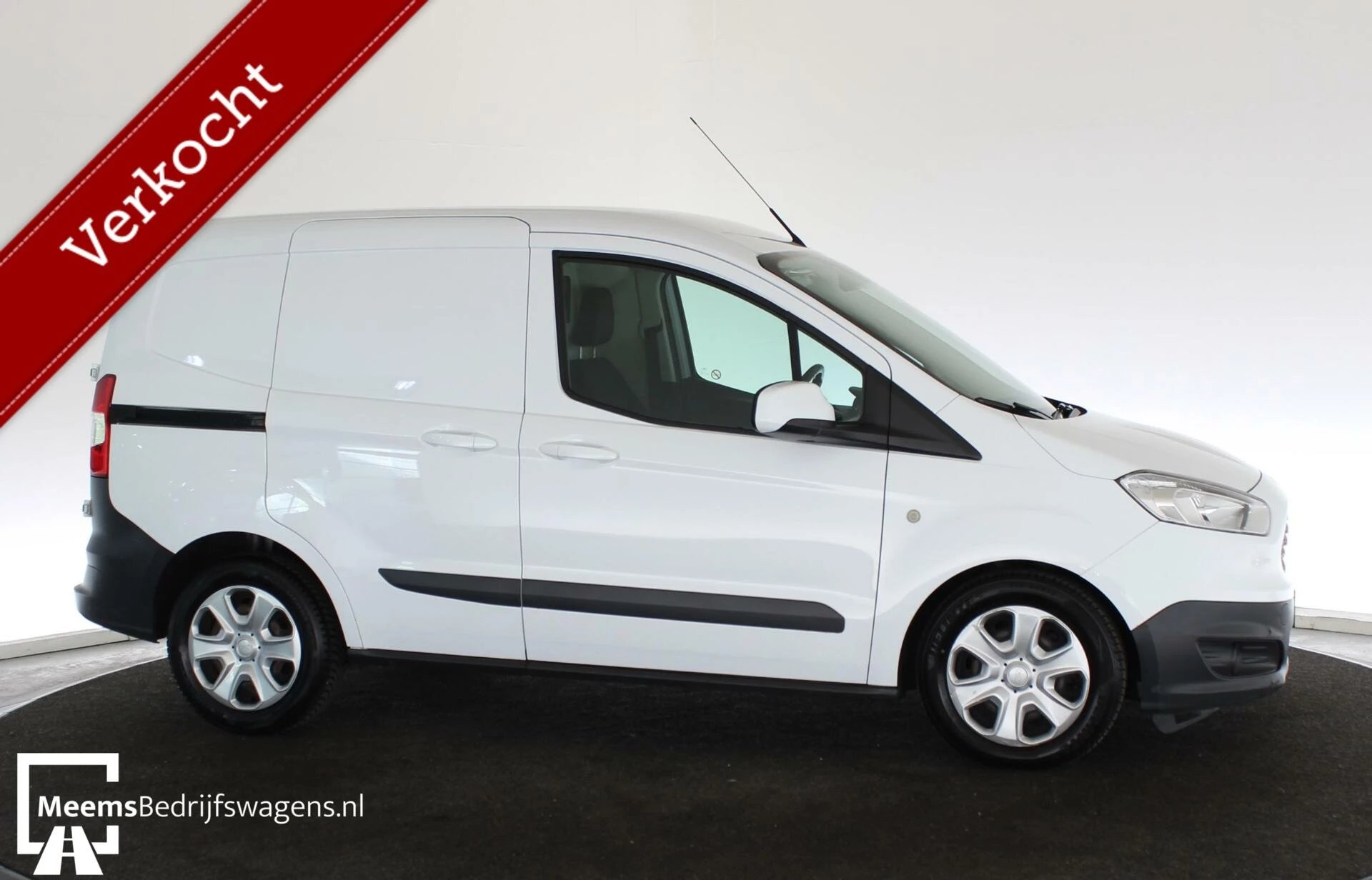 Hoofdafbeelding Ford Transit Courier