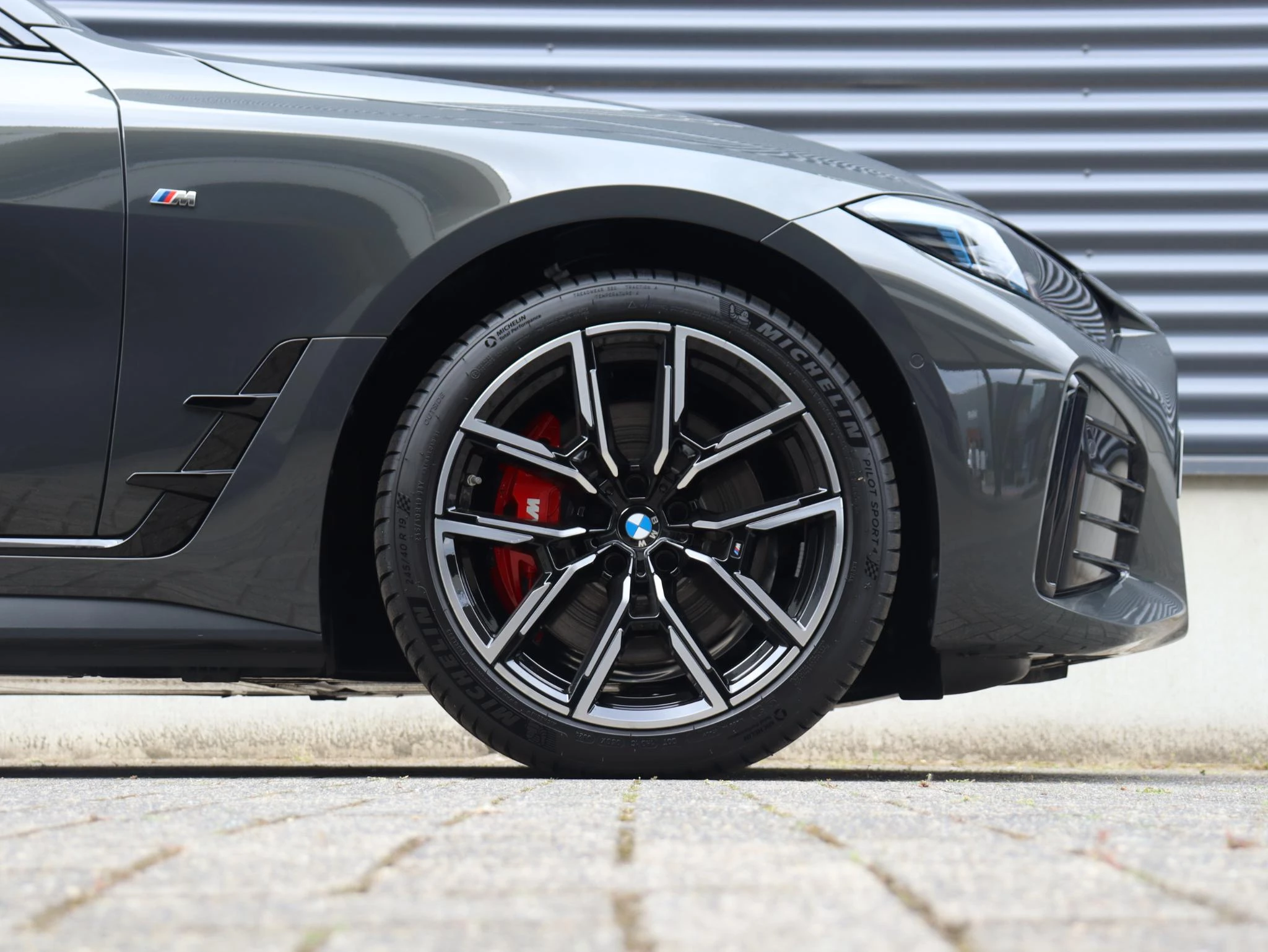 Hoofdafbeelding BMW i4