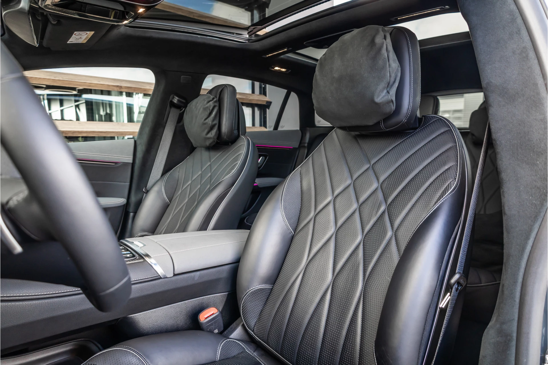 Hoofdafbeelding Mercedes-Benz EQS