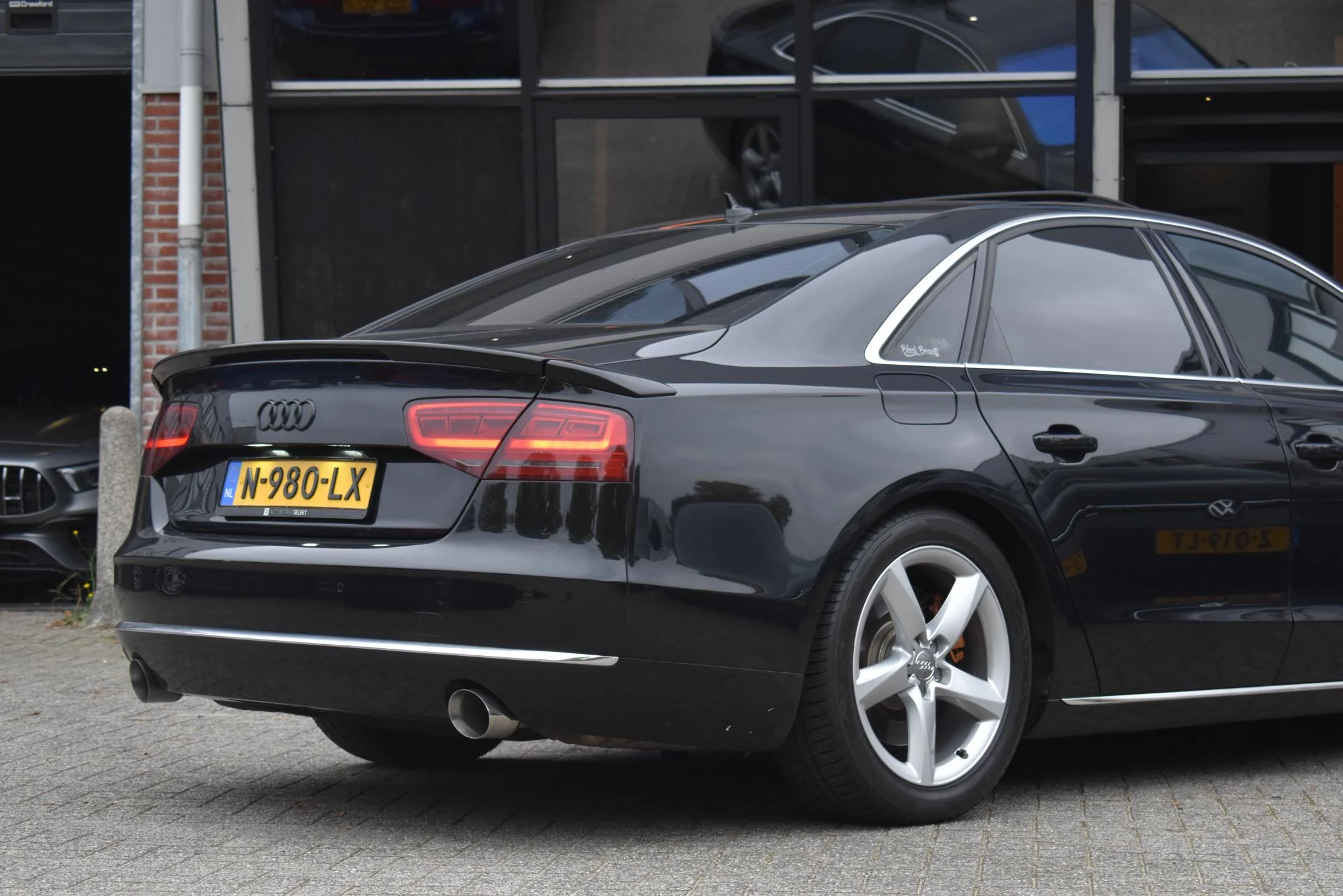 Hoofdafbeelding Audi A8