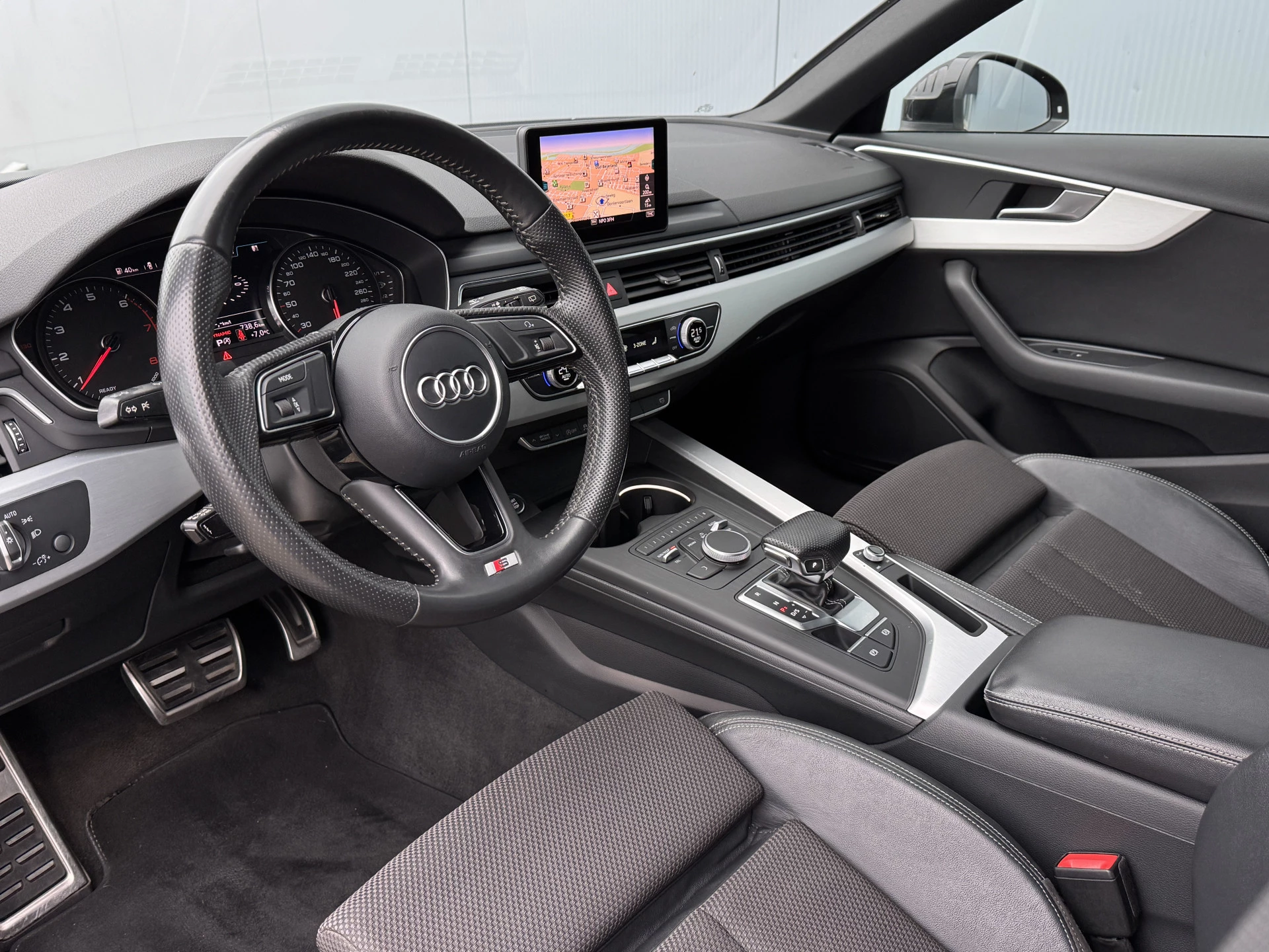 Hoofdafbeelding Audi A4