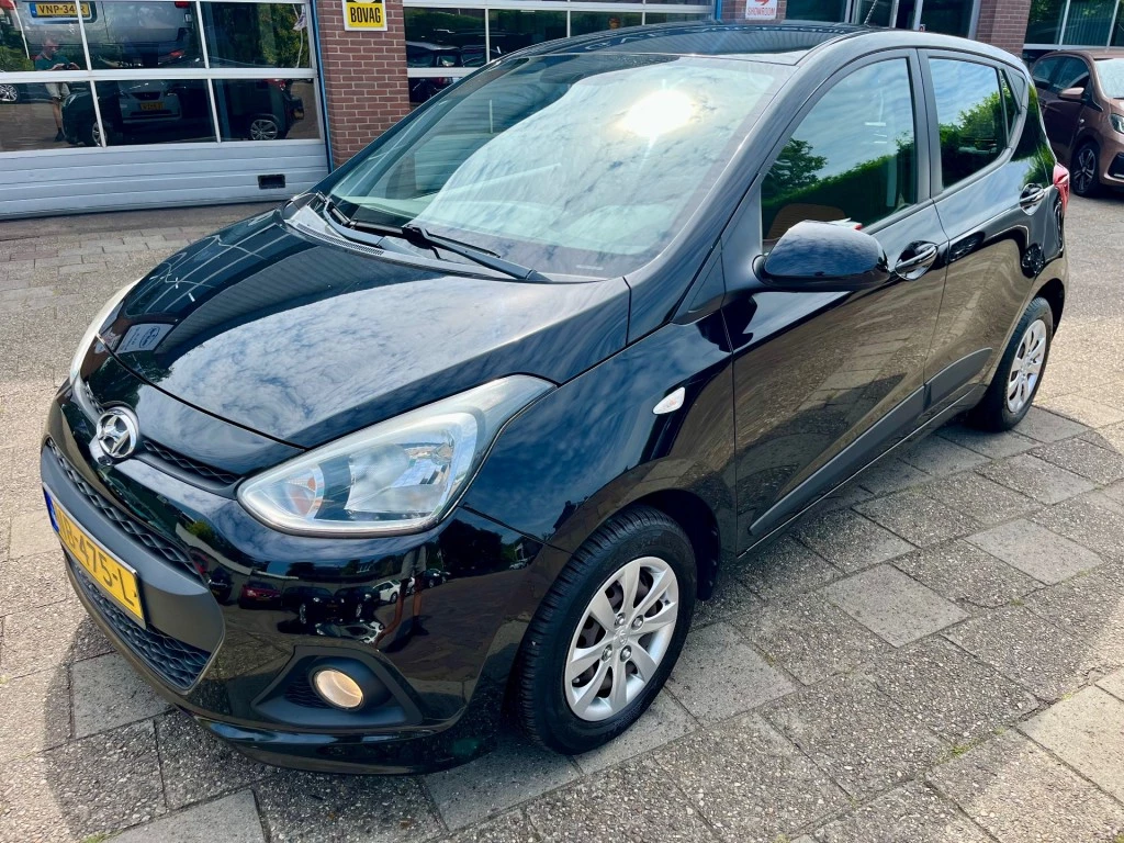 Hoofdafbeelding Hyundai i10