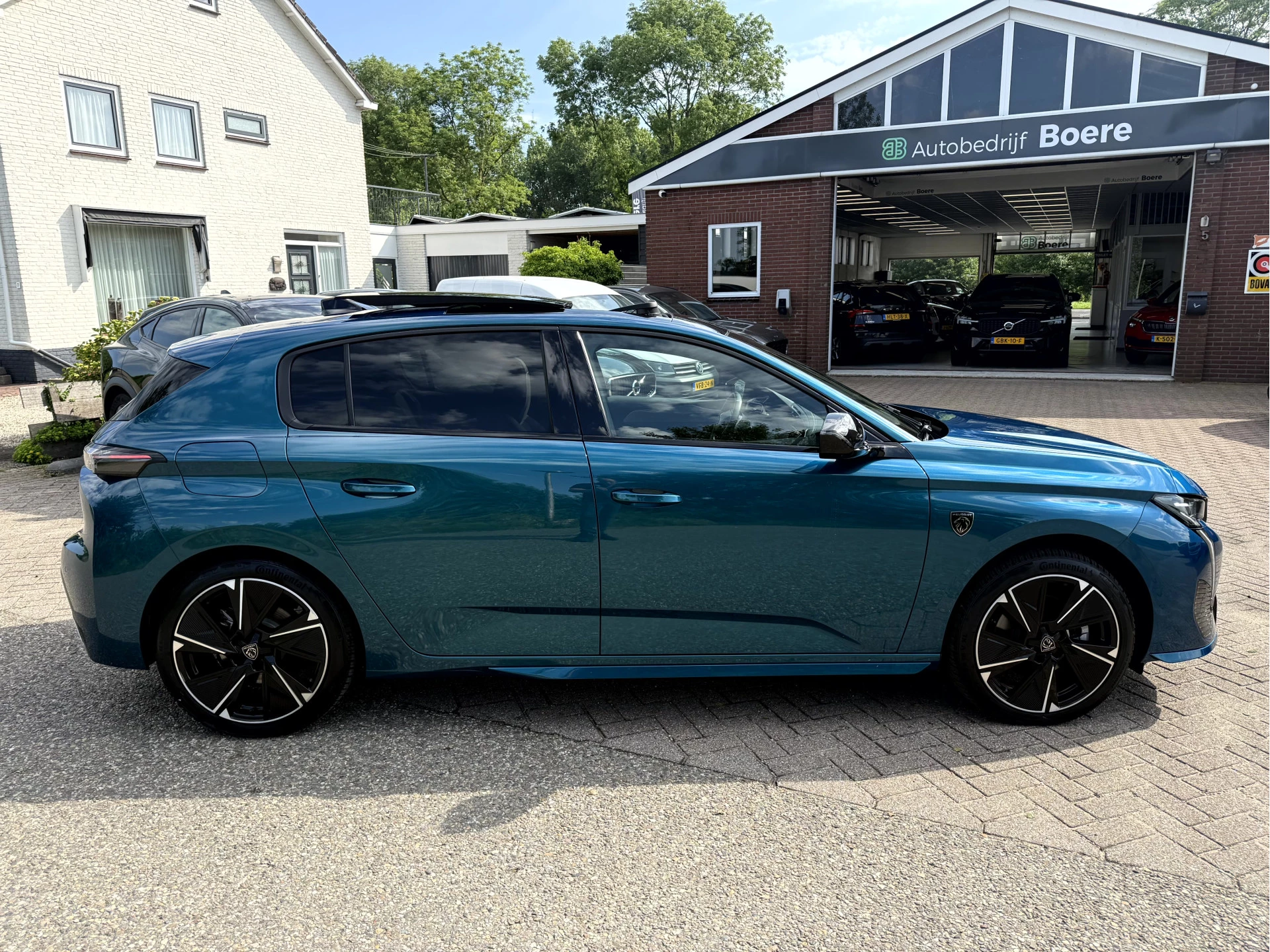 Hoofdafbeelding Peugeot e-308