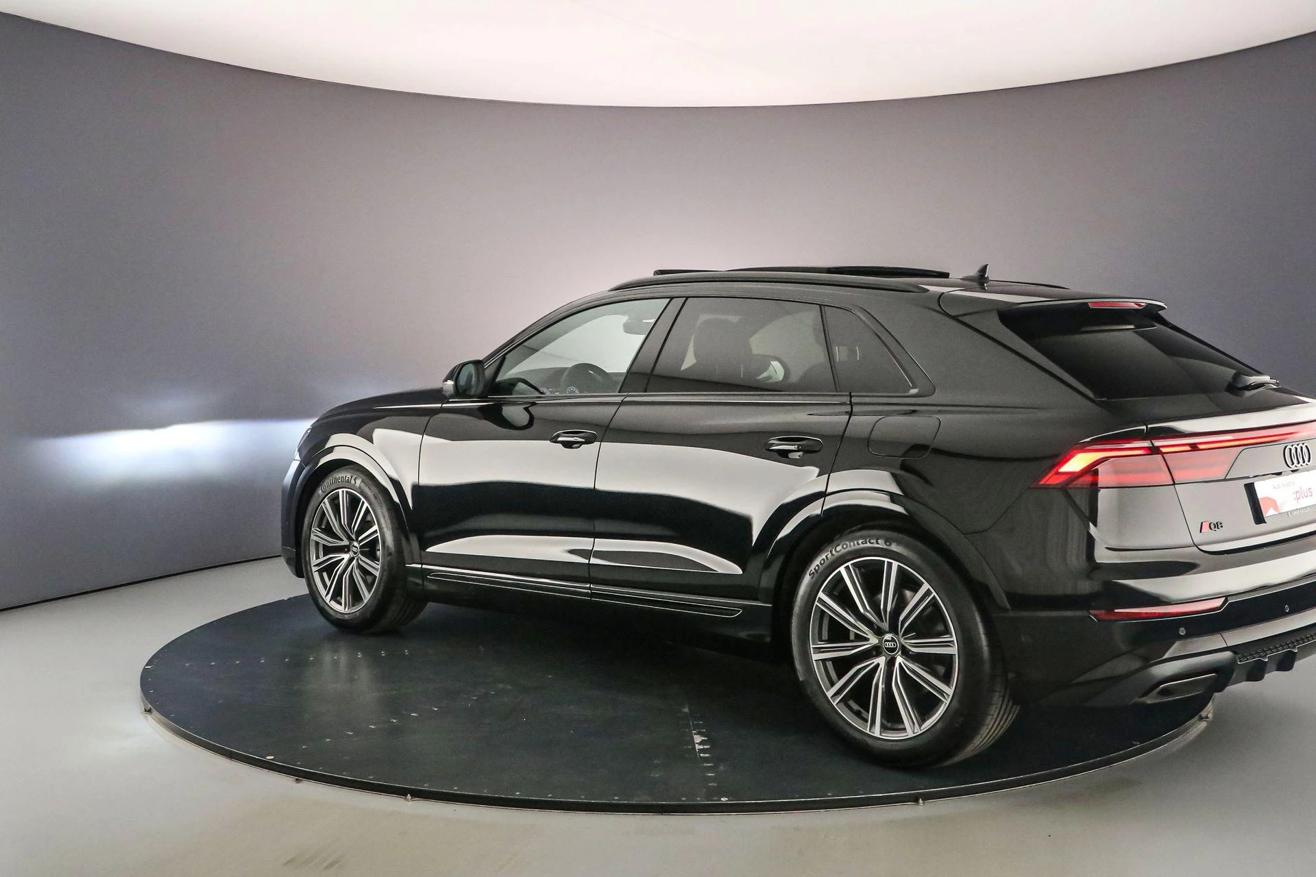 Hoofdafbeelding Audi Q8