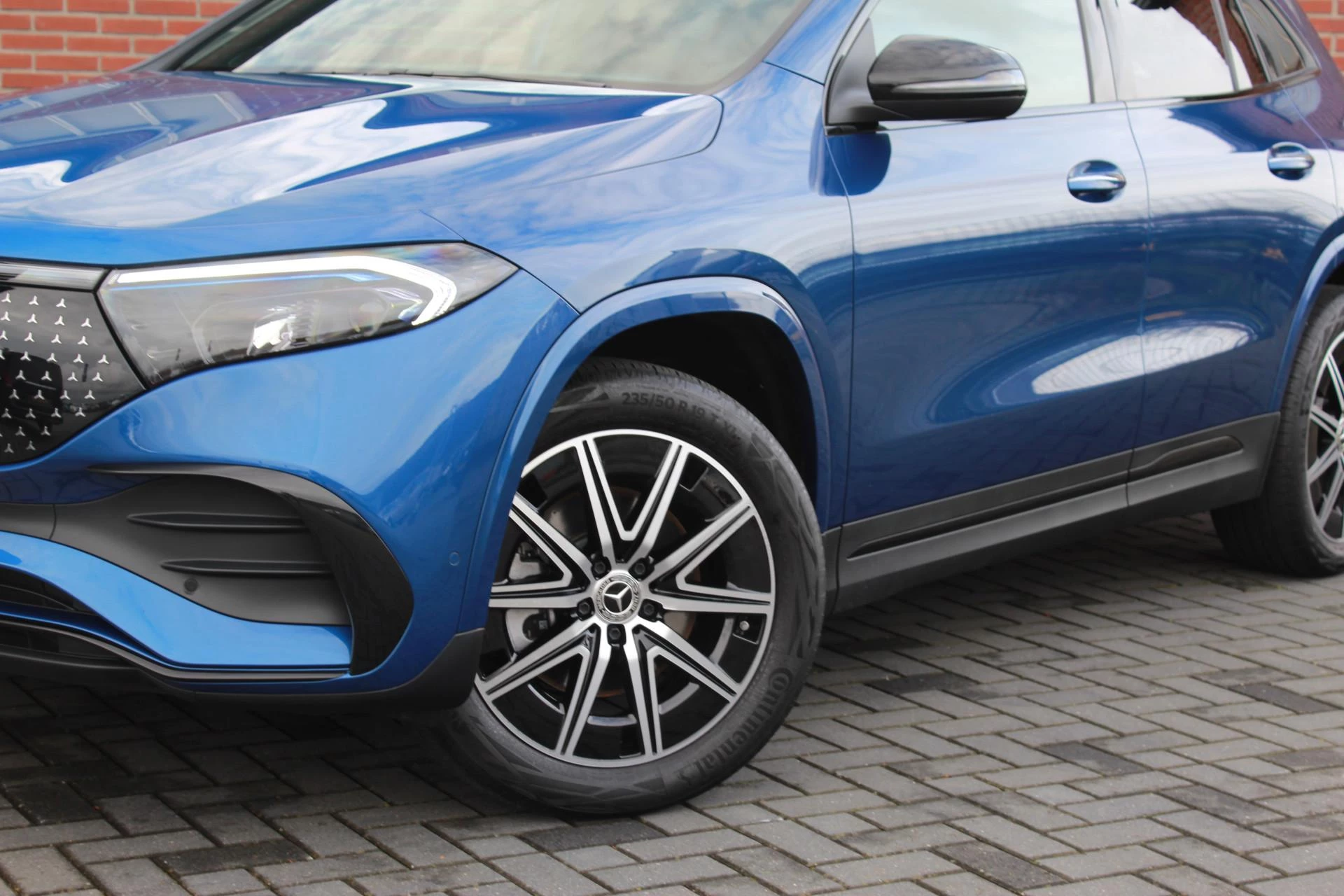 Hoofdafbeelding Mercedes-Benz EQA