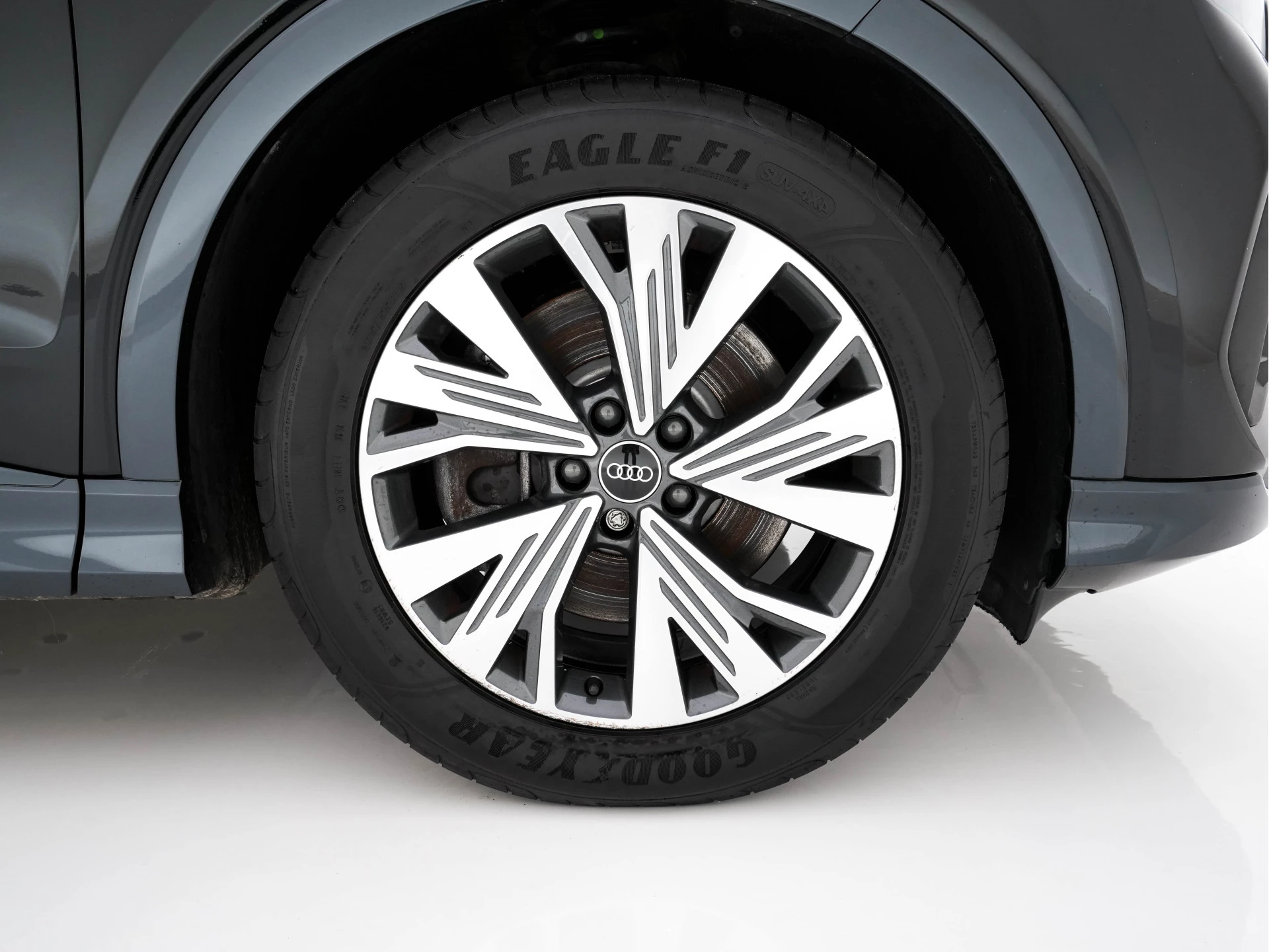 Hoofdafbeelding Audi Q4 e-tron